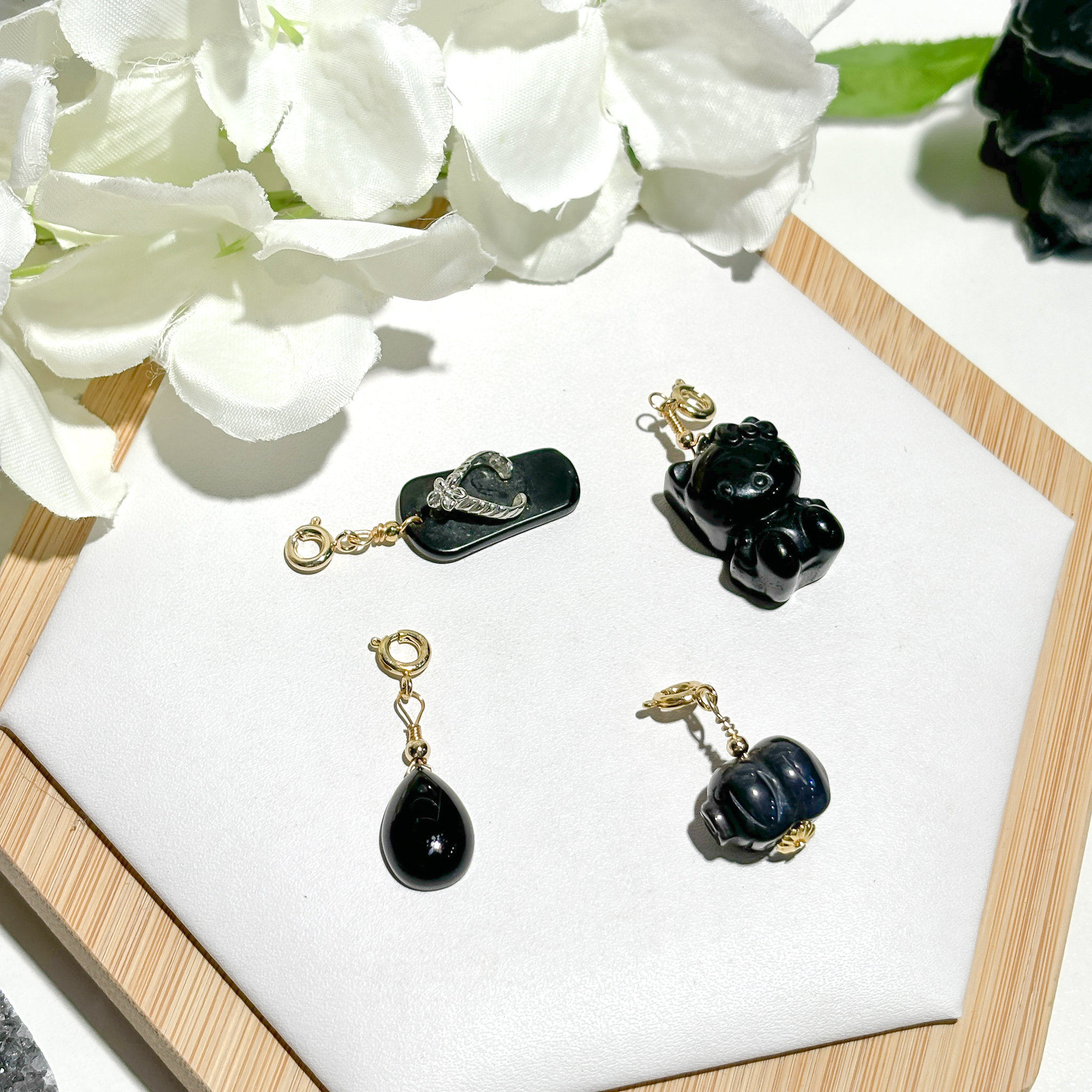 <<SG Seller>> CRZtales Obsidian Charmie #CRZcharmie