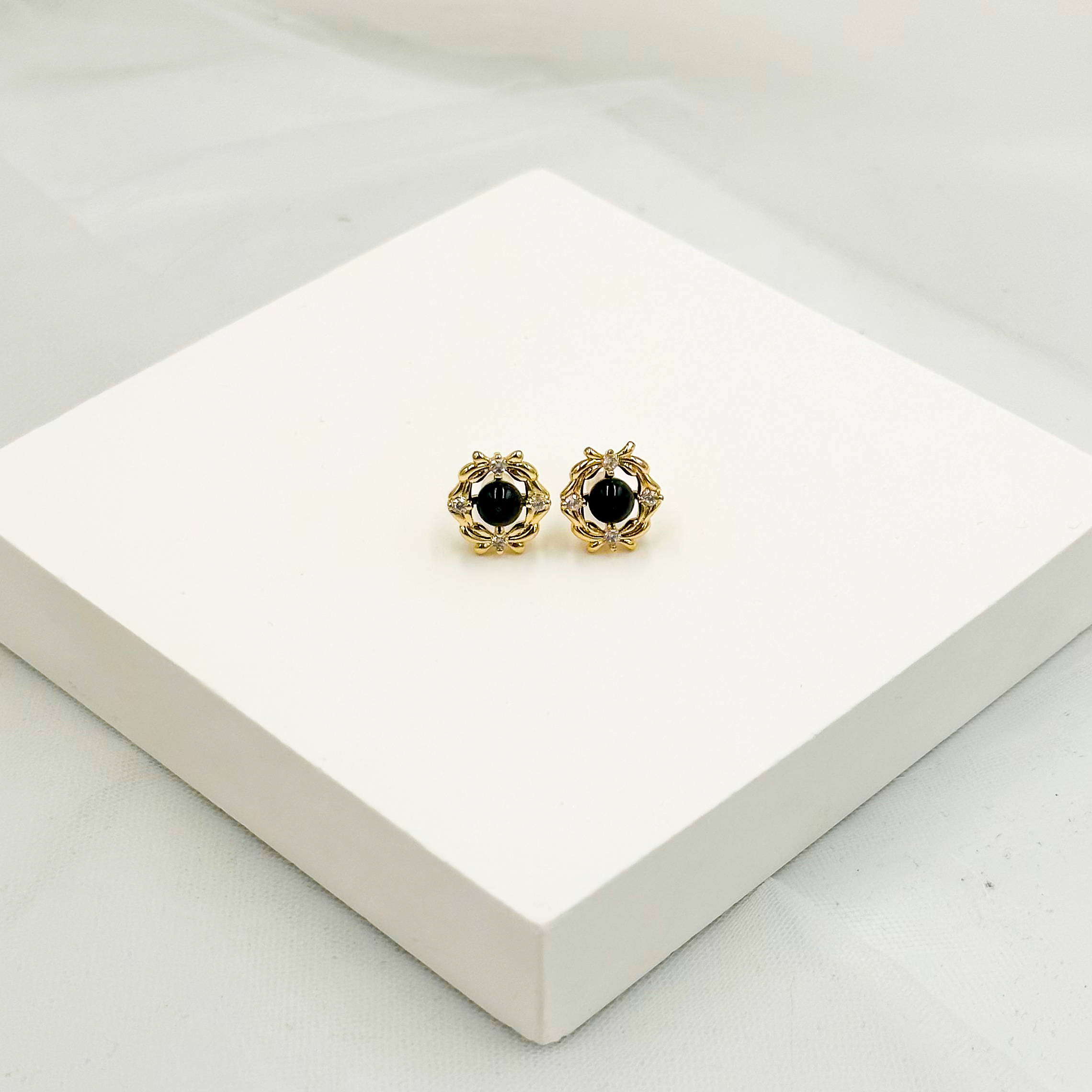 <<SG Seller>> CRZtales Assorted Natural Crystal Earstuds Earrings| Natural Crystals | Crystal Design #CRZEarring