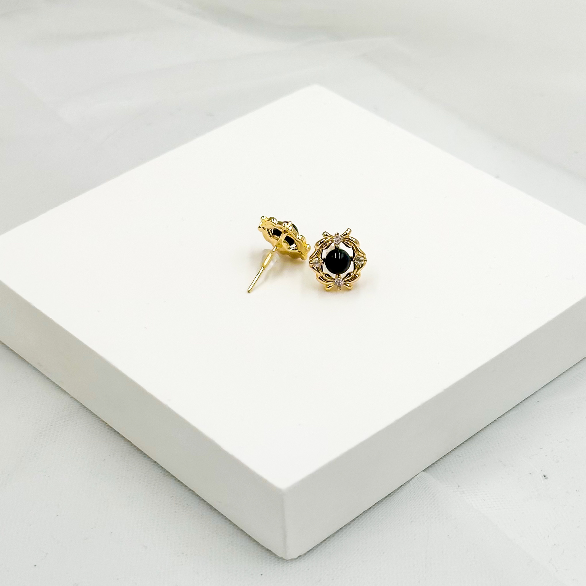 <<SG Seller>> CRZtales Assorted Natural Crystal Earstuds Earrings| Natural Crystals | Crystal Design #CRZEarring