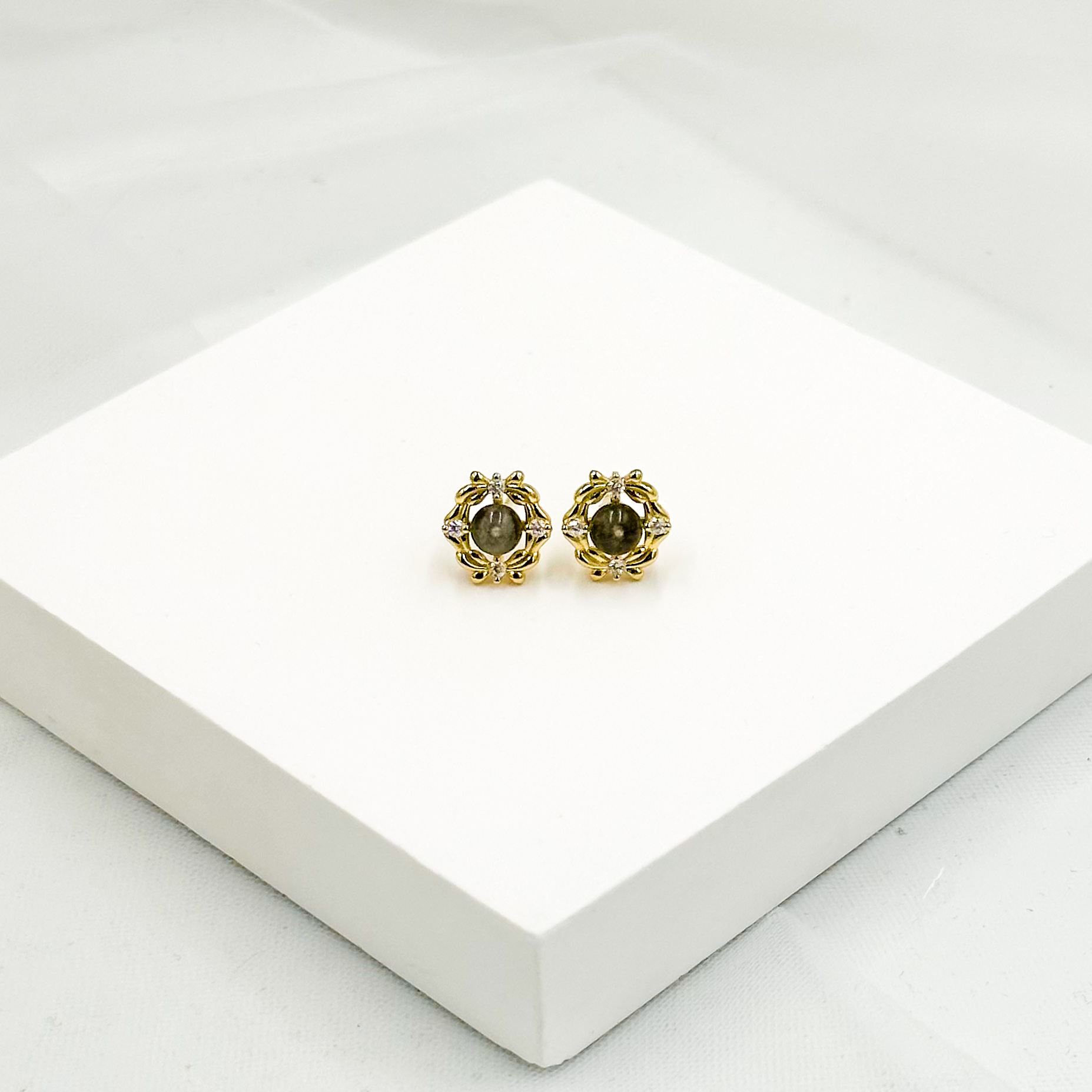 <<SG Seller>> CRZtales Assorted Natural Crystal Earstuds Earrings| Natural Crystals | Crystal Design #CRZEarring