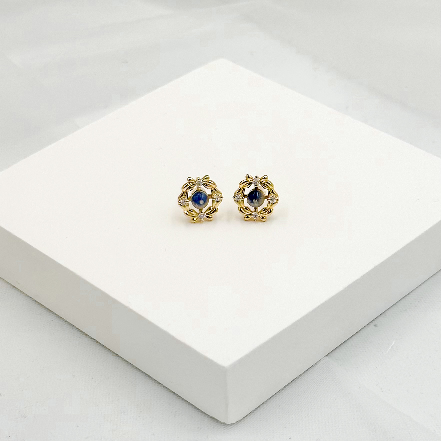 <<SG Seller>> CRZtales Assorted Natural Crystal Earstuds Earrings| Natural Crystals | Crystal Design #CRZEarring