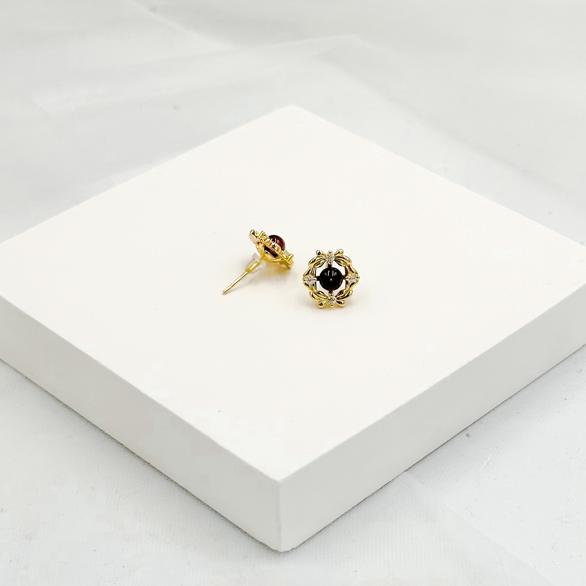 <<SG Seller>> CRZtales Assorted Natural Crystal Earstuds Earrings| Natural Crystals | Crystal Design #CRZEarring