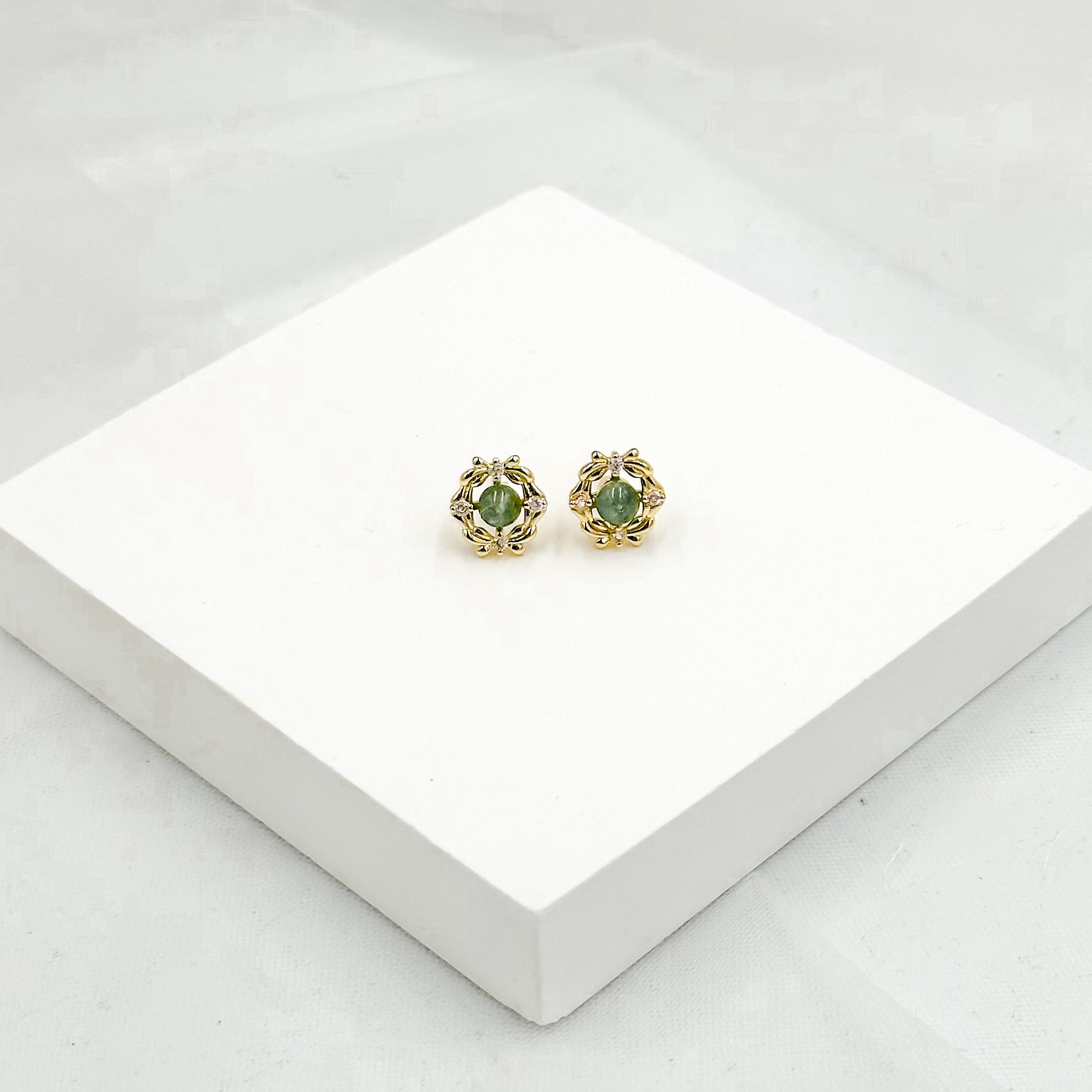 <<SG Seller>> CRZtales Assorted Natural Crystal Earstuds Earrings| Natural Crystals | Crystal Design #CRZEarring