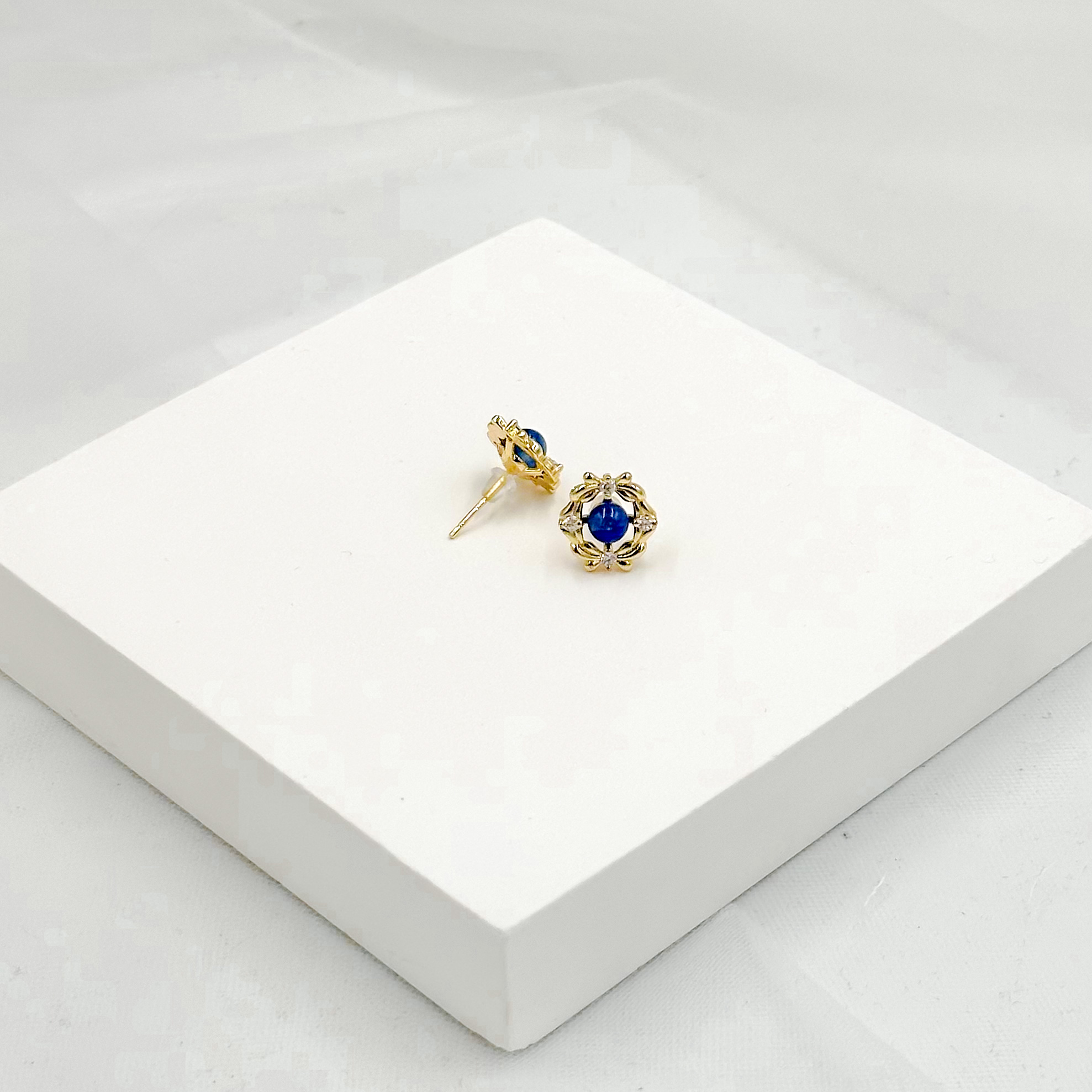 <<SG Seller>> CRZtales Assorted Natural Crystal Earstuds Earrings| Natural Crystals | Crystal Design #CRZEarring