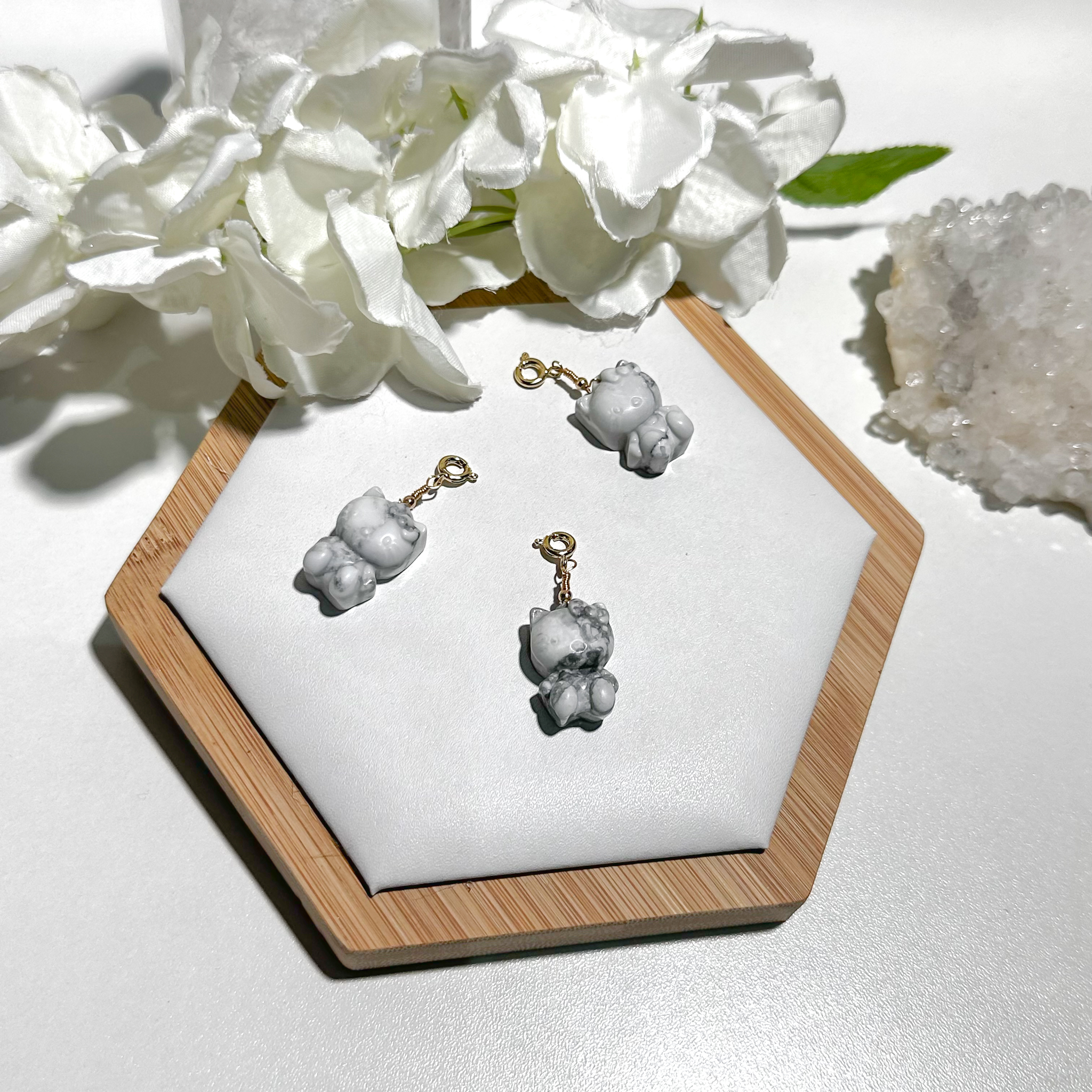 <<SG Seller>> CRZtales Howlite Hello Kitty Charmie #CRZcharmie