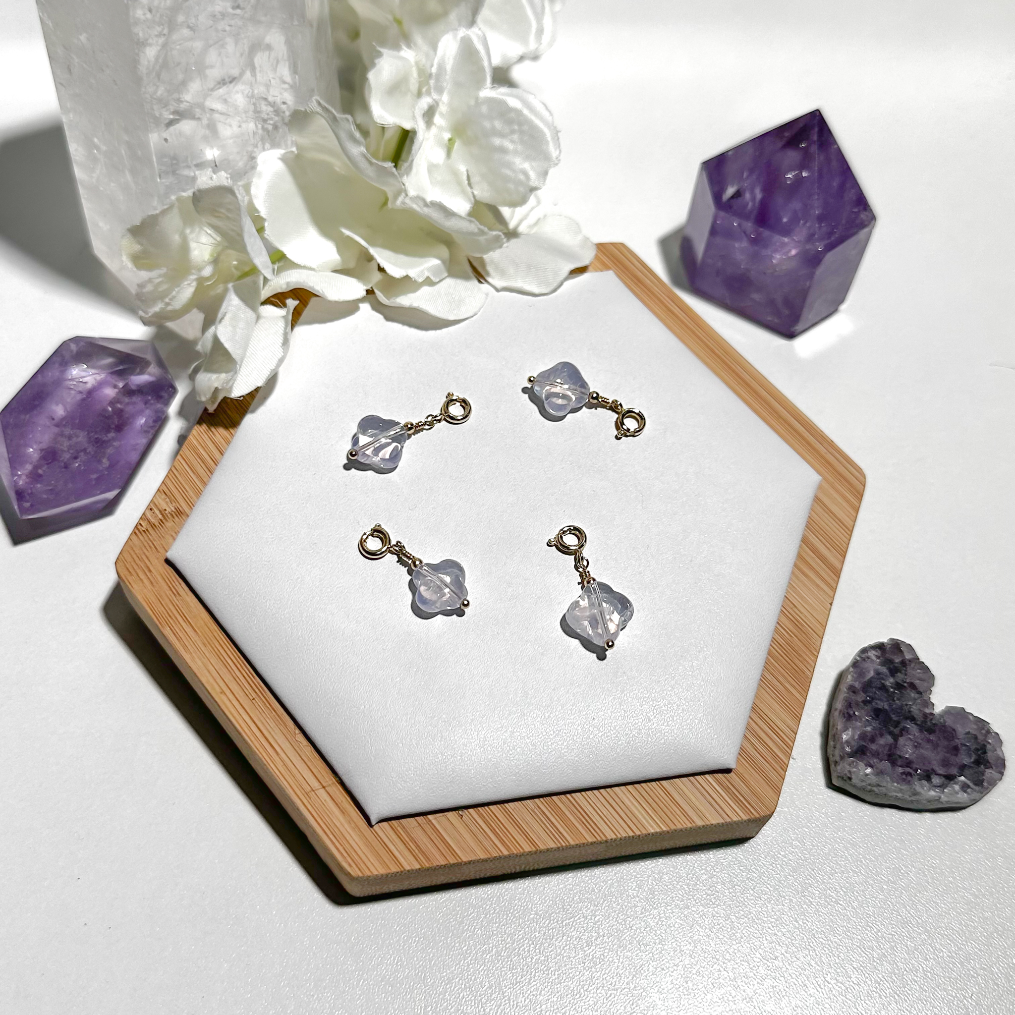 <<SG Seller>> CRZtales  Lavender Quartz Clover Charmie #CRZcharmie