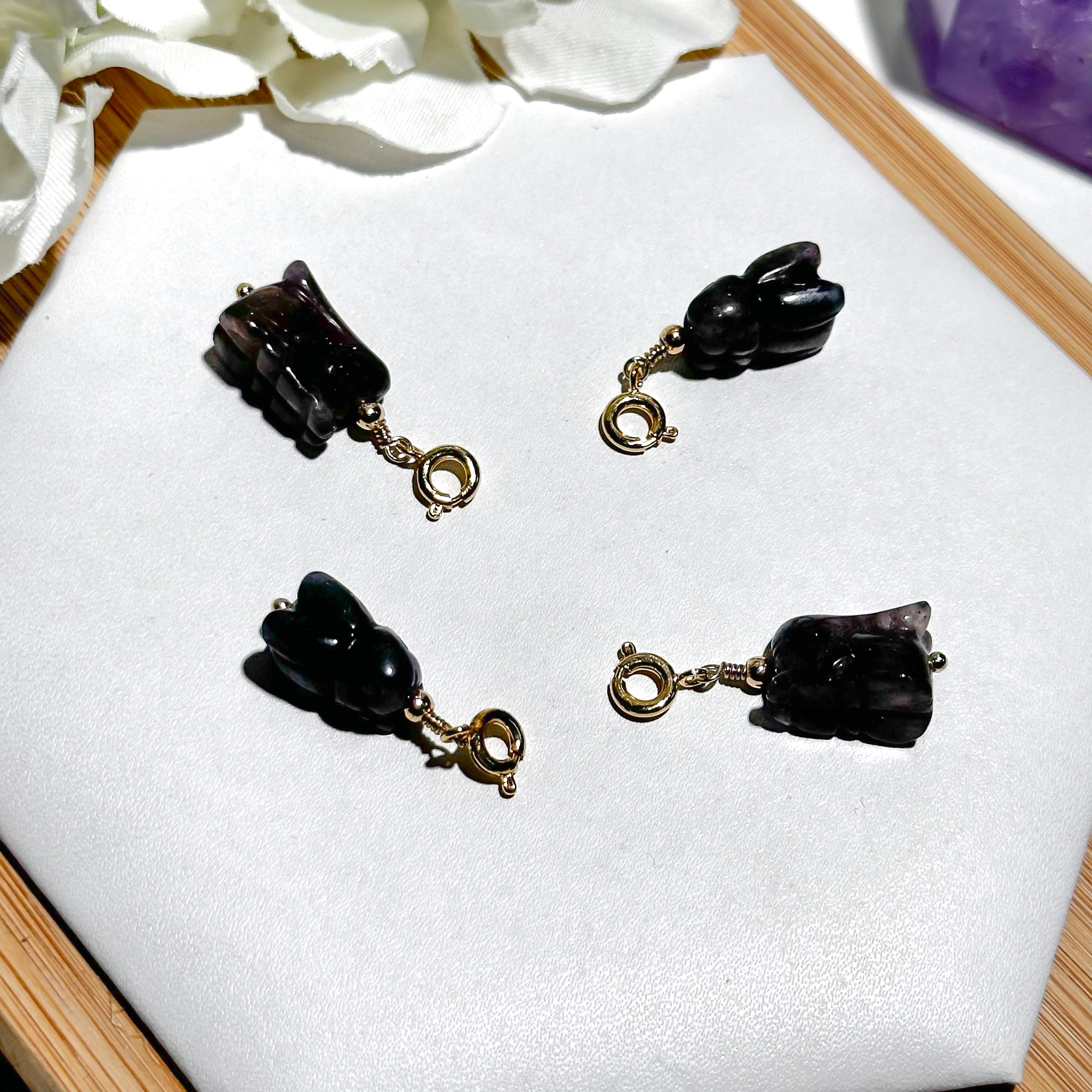 <<SG Seller>> CRZtales Blood Iolite Bunny Charmie #CRZcharmie 