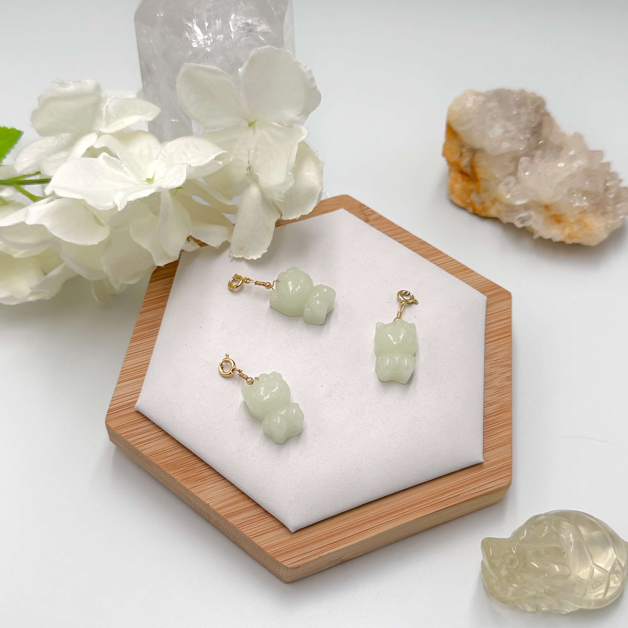 <<SG Seller>> CRZtales Glow In The Dark Hello Kitty Charmie #CRZcharmie