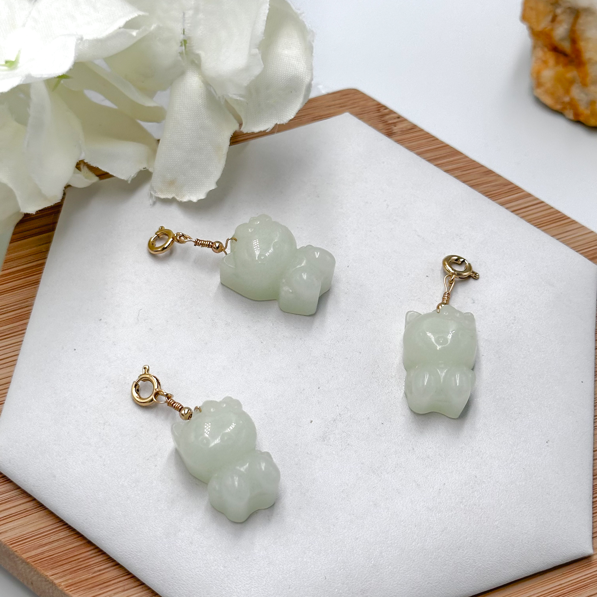 <<SG Seller>> CRZtales Glow In The Dark Hello Kitty Charmie #CRZcharmie