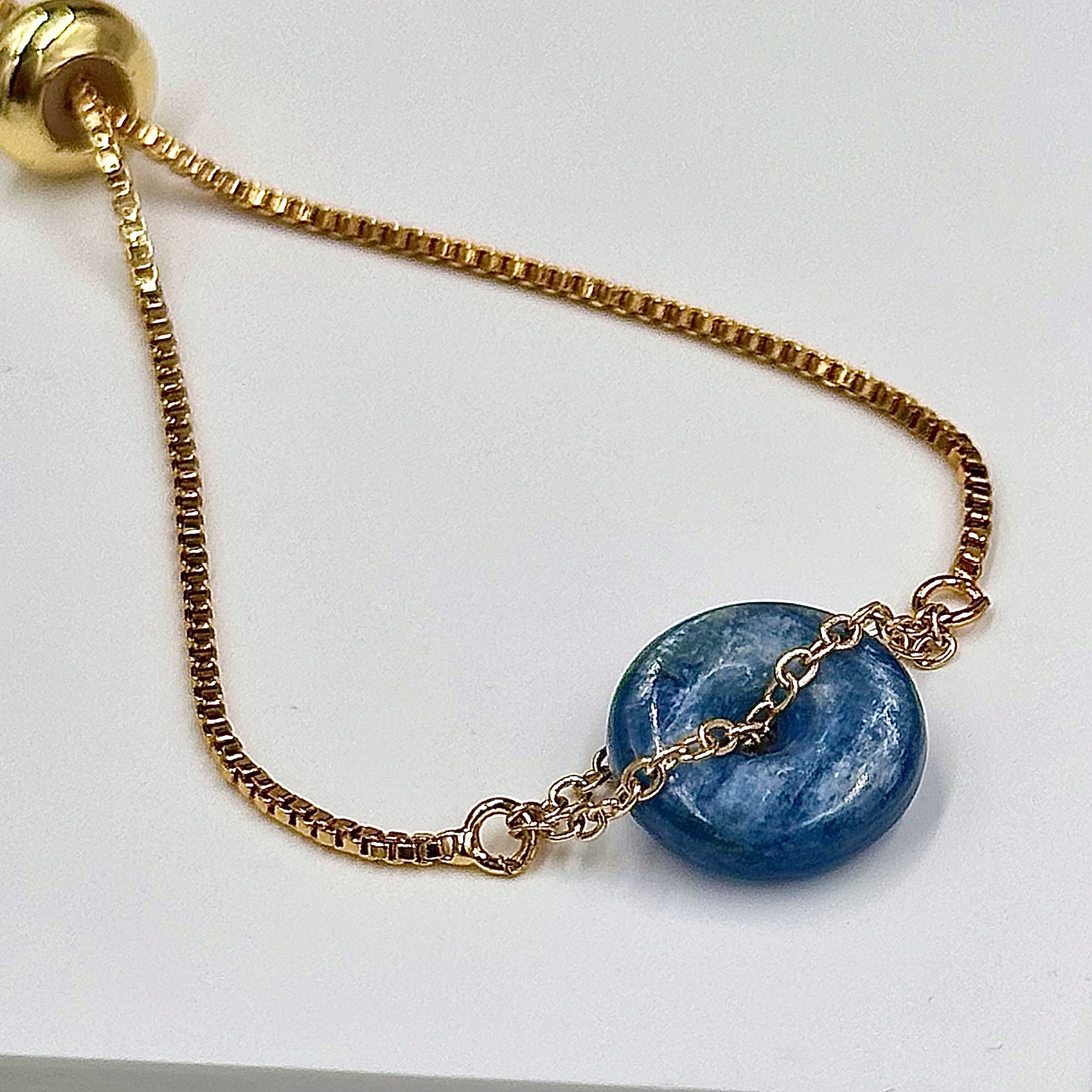 Kyanite Donut Gold Push-Pull Bracelet
