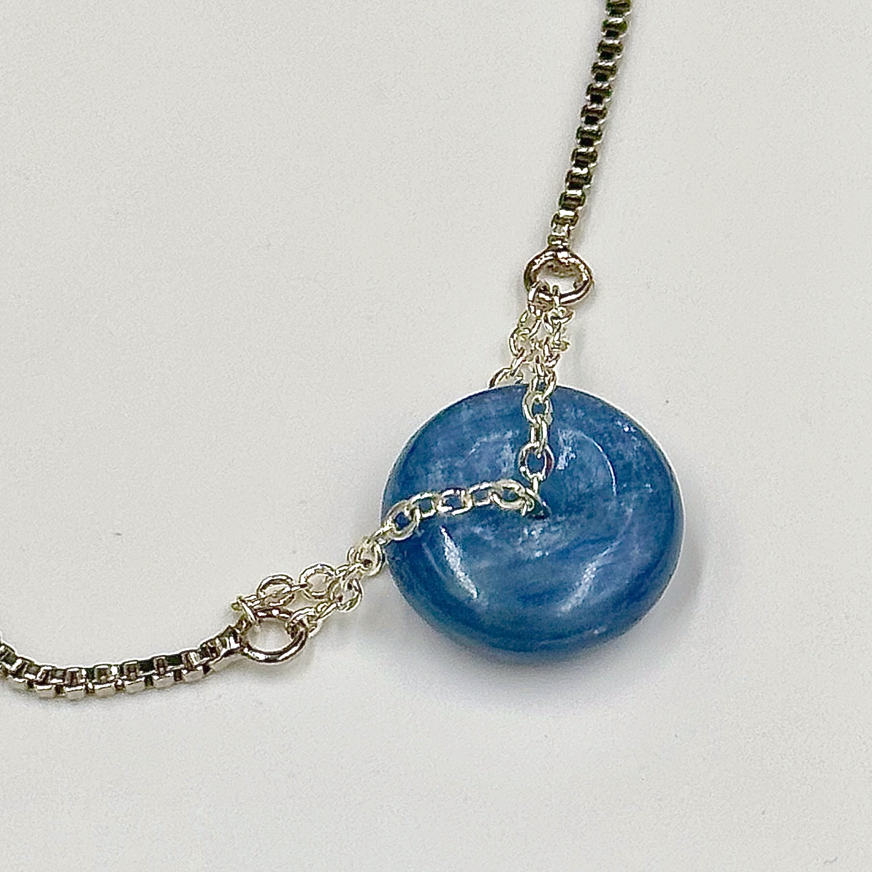 Kyanite Donut Silver Push-Pull Bracelet