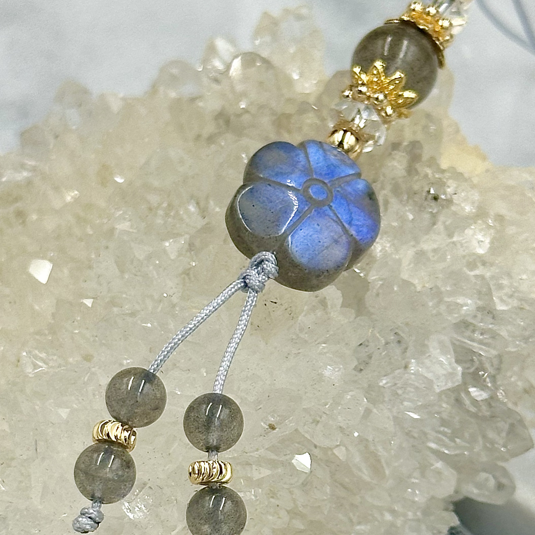 Labradorite Flower HP Strap