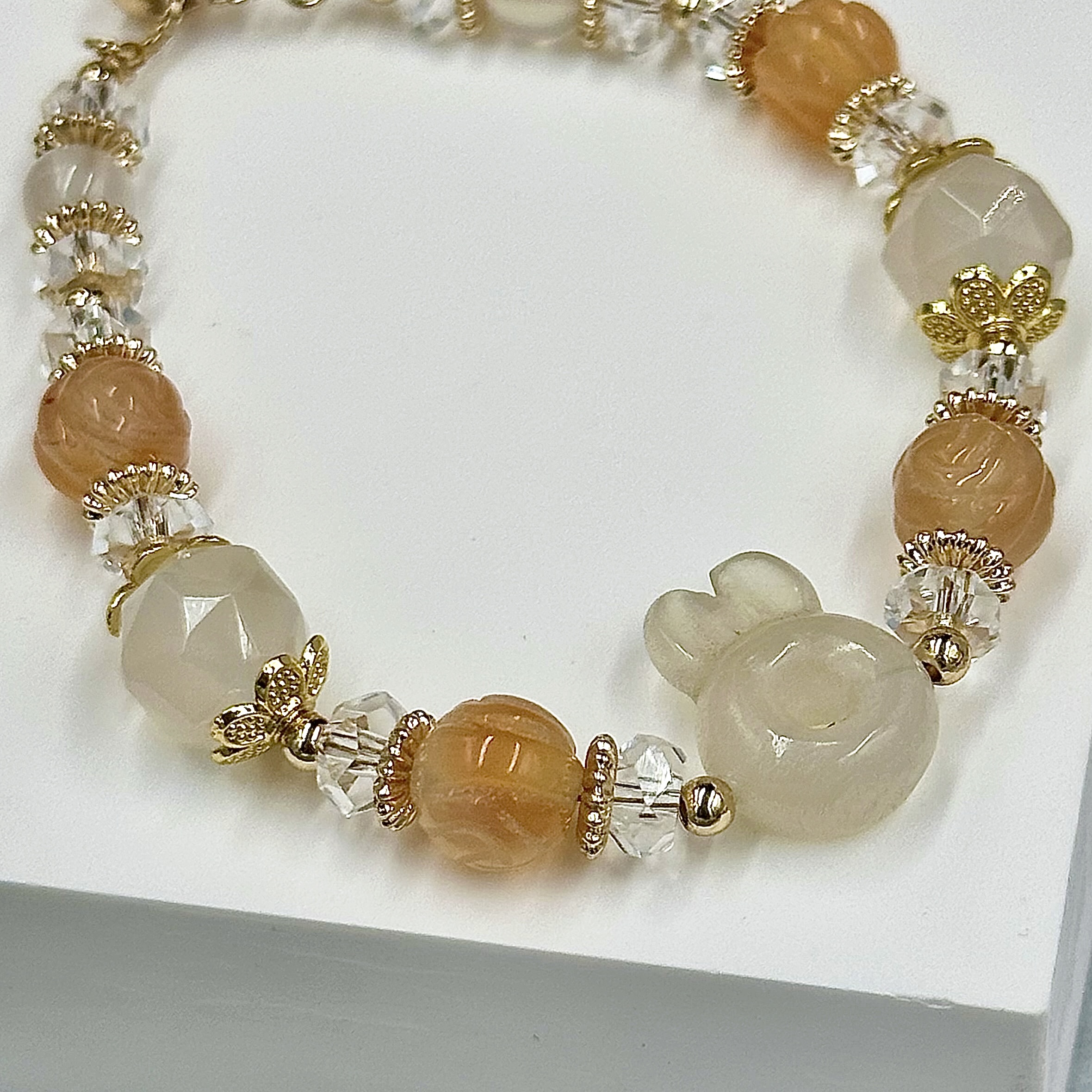 White Agate Bunny Donut Push-Pull Bracelet