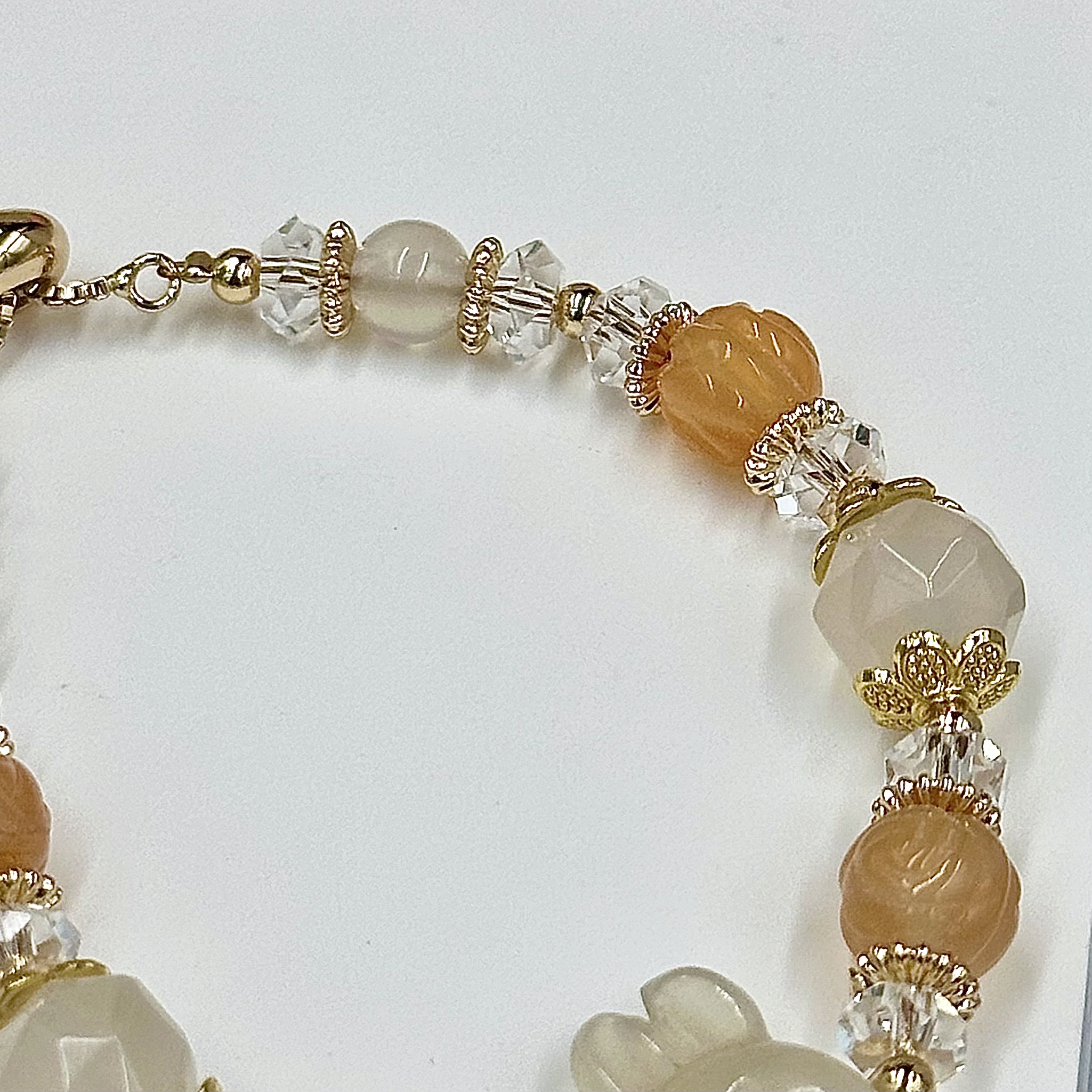 White Agate Bunny Donut Push-Pull Bracelet