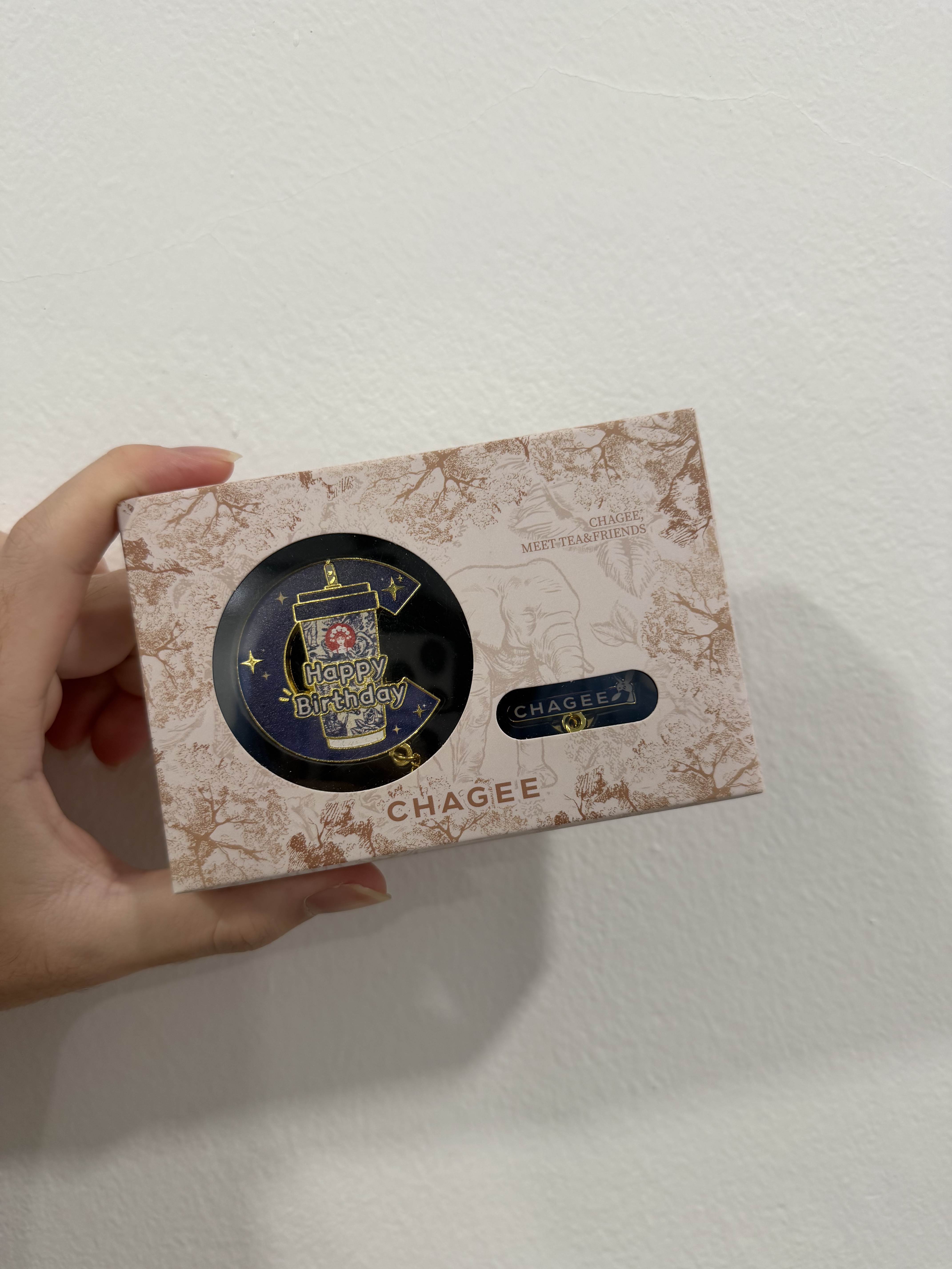 [FOR POINTS REDEMPTION ONLY]霸王茶姬生日徽章