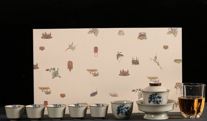 窗花松树礼盒套装 Pine Tree & Window Lattice Gift Set