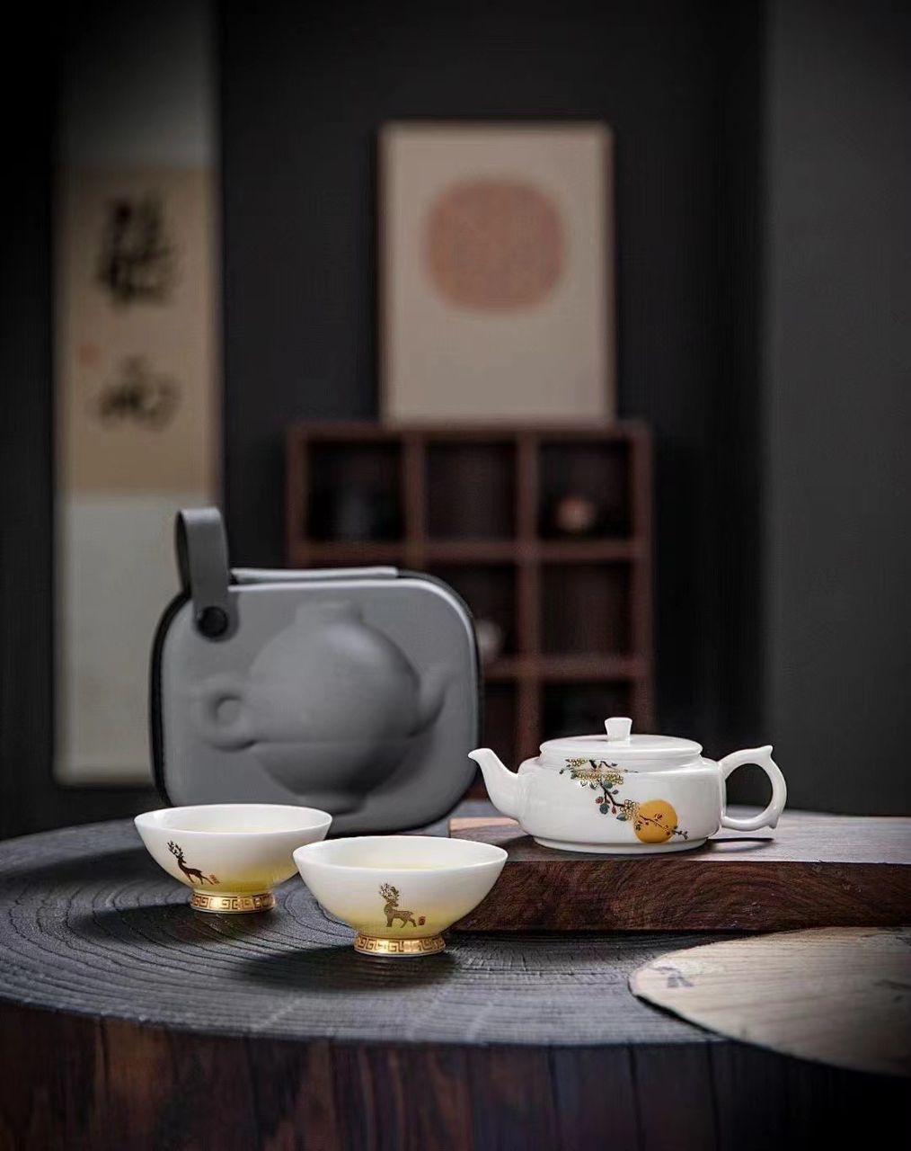 羊脂玉瓷旅行茶具 Traveller's Tallow Jade Porcelain Tea Set