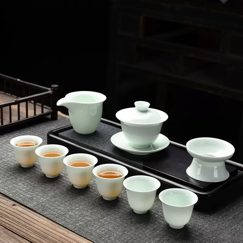 羊脂玉陶瓷盖碗茶壶整套 Jade Porcelain Gaiwan and Teapot Set
