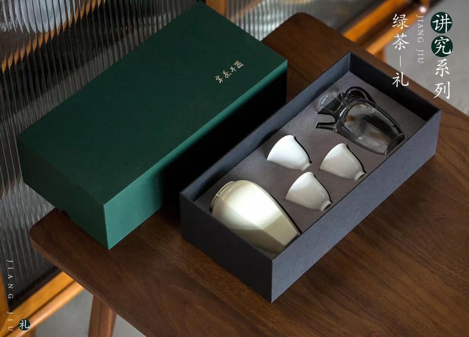 一壶三杯绿茶器礼盒（2023春茶季新款）Green Tea Gift Set – 1 Teapot 3 Cups (2023 Spring Edition)
