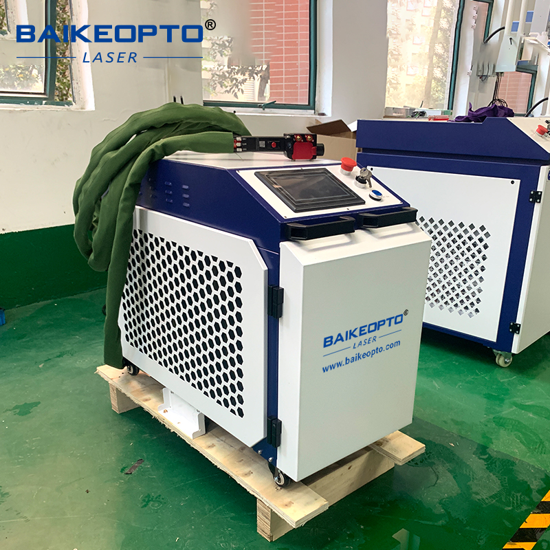 BK-FL1500CS 1500W Handheld Laser Cleaning Machine for Metal Stone Dust Rust 