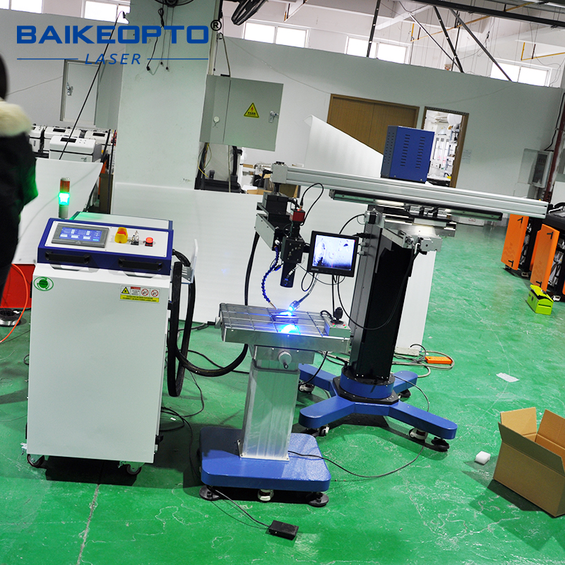 BK-WF150 150W Reliable QCW Fiber Laser Cantilever Welding Machine for Metal Water Pipe Joints, Valves, Showerheads