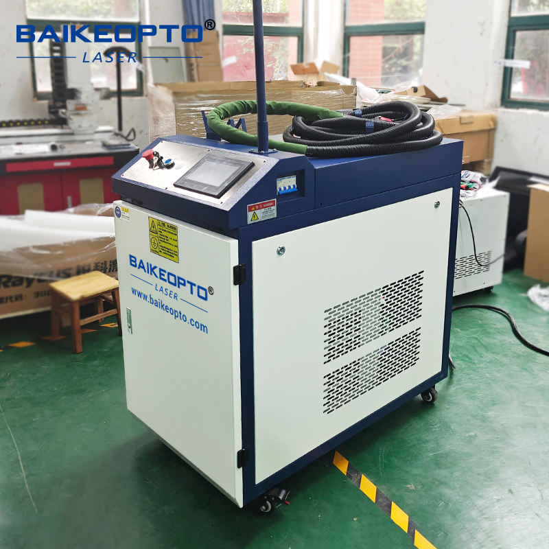 BK-FL3000E 3000W Raycus Laser Source Industrial-Grade Continuous Laser Cleaner for Oil and Grease Removal