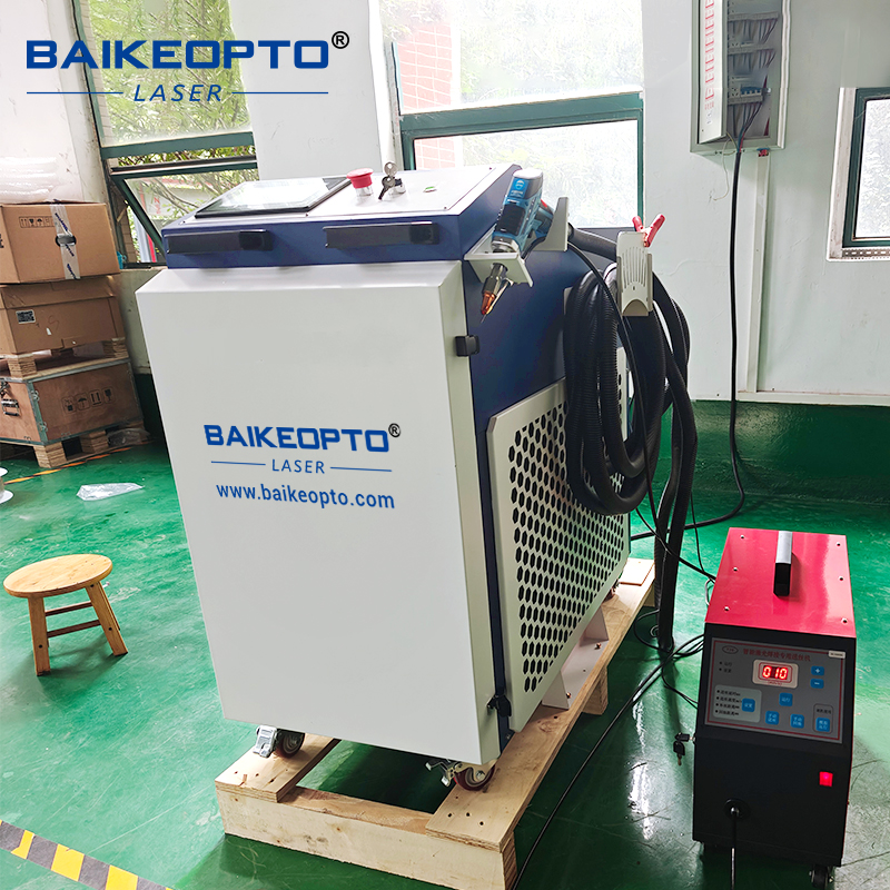  BK-FL3000C 3000W High Speed Handheld CW Laser Cleaning Machine for Metal Stone Wood Brick Dust Rust 