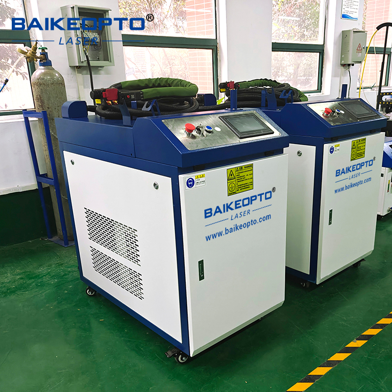 BK-FL3000E 3000W Raycus Laser Source Industrial-Grade Continuous Laser Cleaner for Oil and Grease Removal