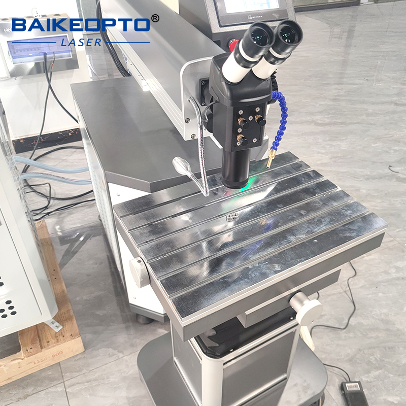 BK-WY200 200W Precisioin YAG Cantilever Plus Laser Welder Machine for Stainless Steel Aluminum