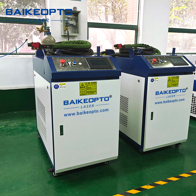 BK-FL3000E 3000W Raycus Laser Source Industrial-Grade Continuous Laser Cleaner for Oil and Grease Removal