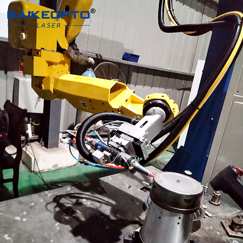 1500W Advanced 3D Fanuc Robot Arm Laser Cutting Machine for Irregular Metal Sheet and Pipe