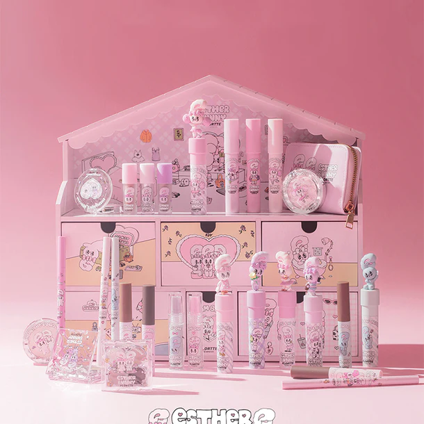 【Pre-order】FLORTTE BUNNY Exclusive 17-Piece Makeup Set Gift Box