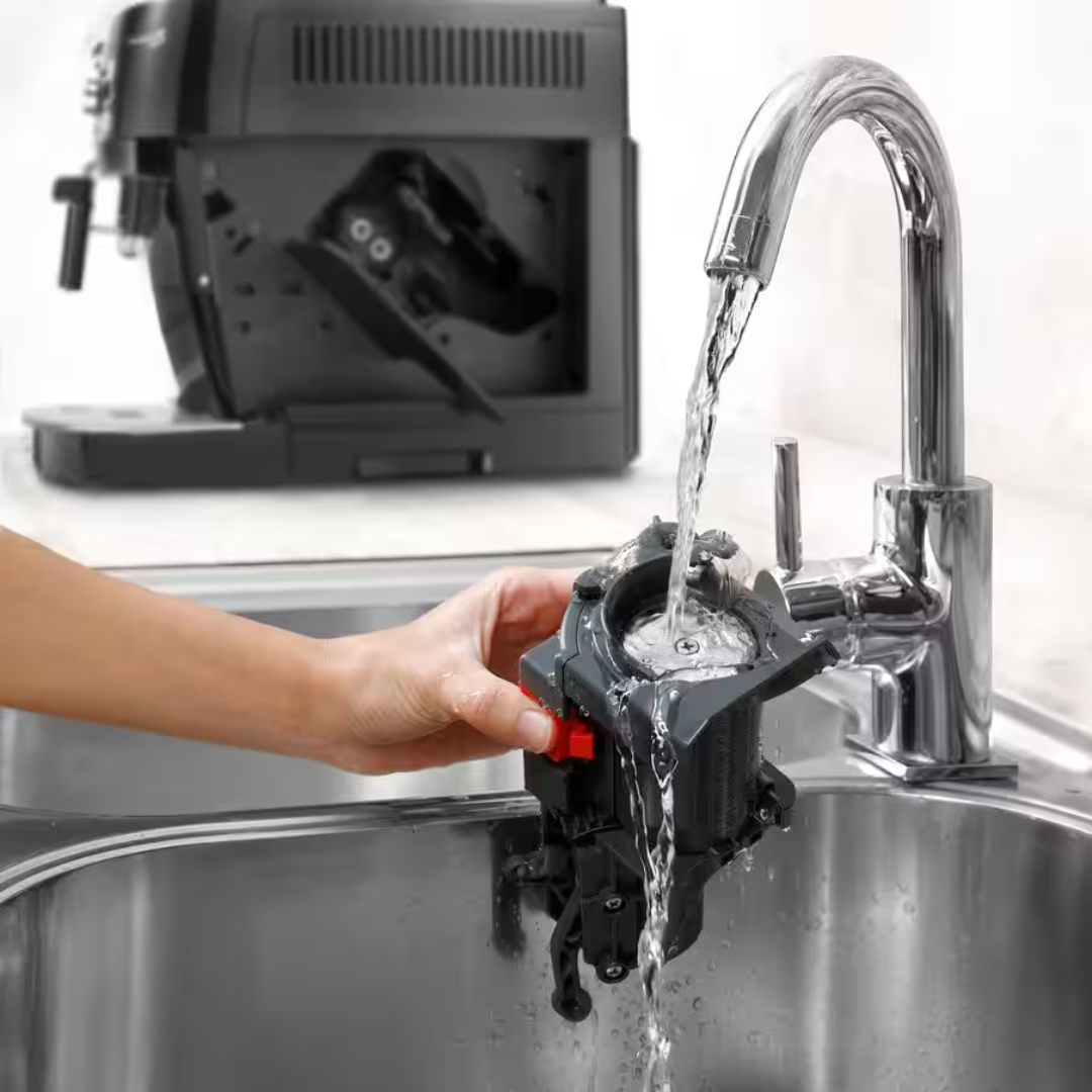 [FREE SET UP + DEMO] Delonghi Magnifica ECAM12.122.B - Fully Automatic Coffee Machines