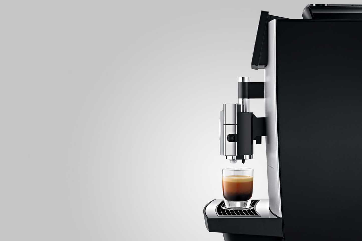 JURA X8 PLATINUM Coffee Machine - PROFESSIONAL