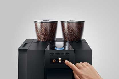 JURA GIGA X8 BLACK Coffee Machine - PROFESSIONAL