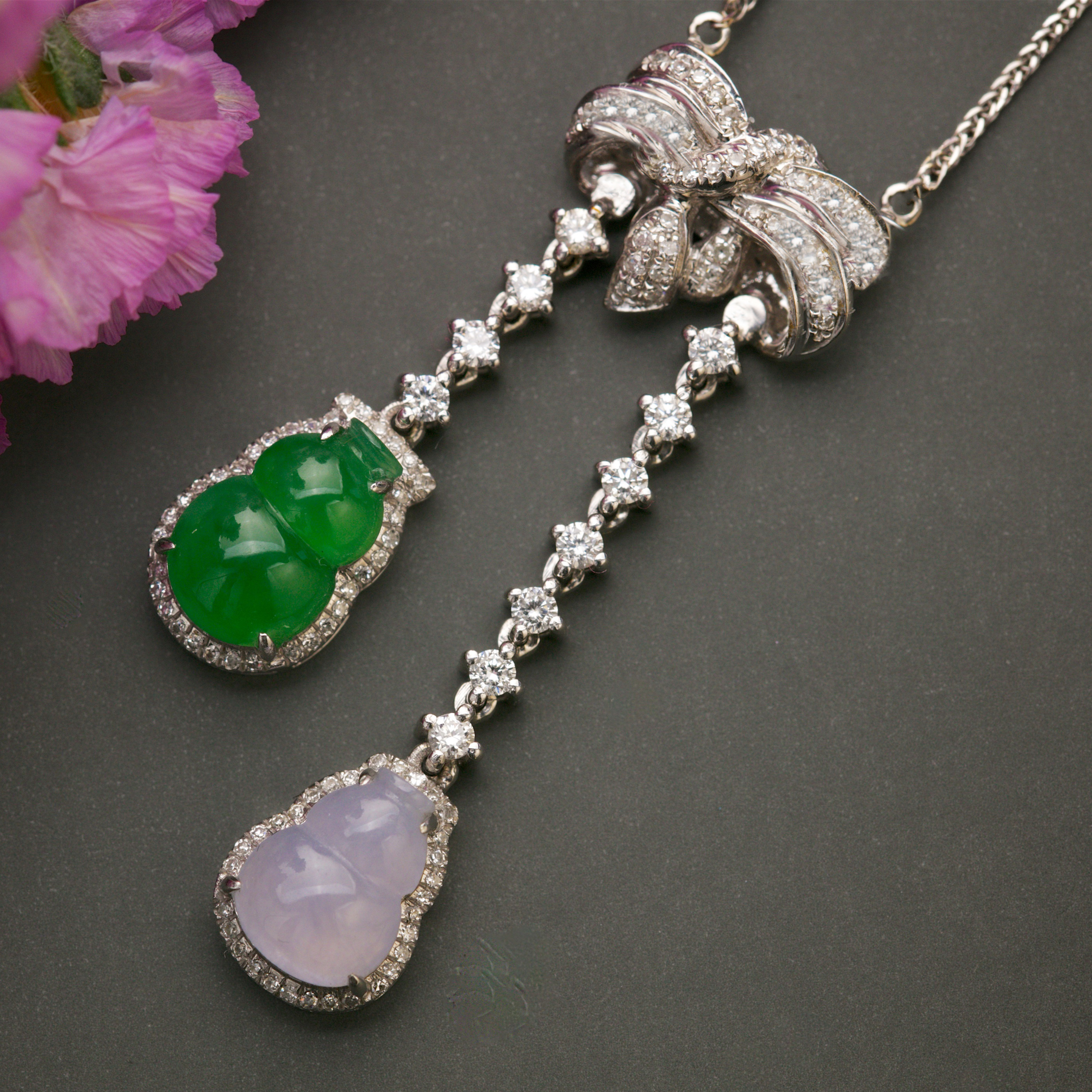 18K White Gold Lavender & Green Hulu Pendant (PJA00543)