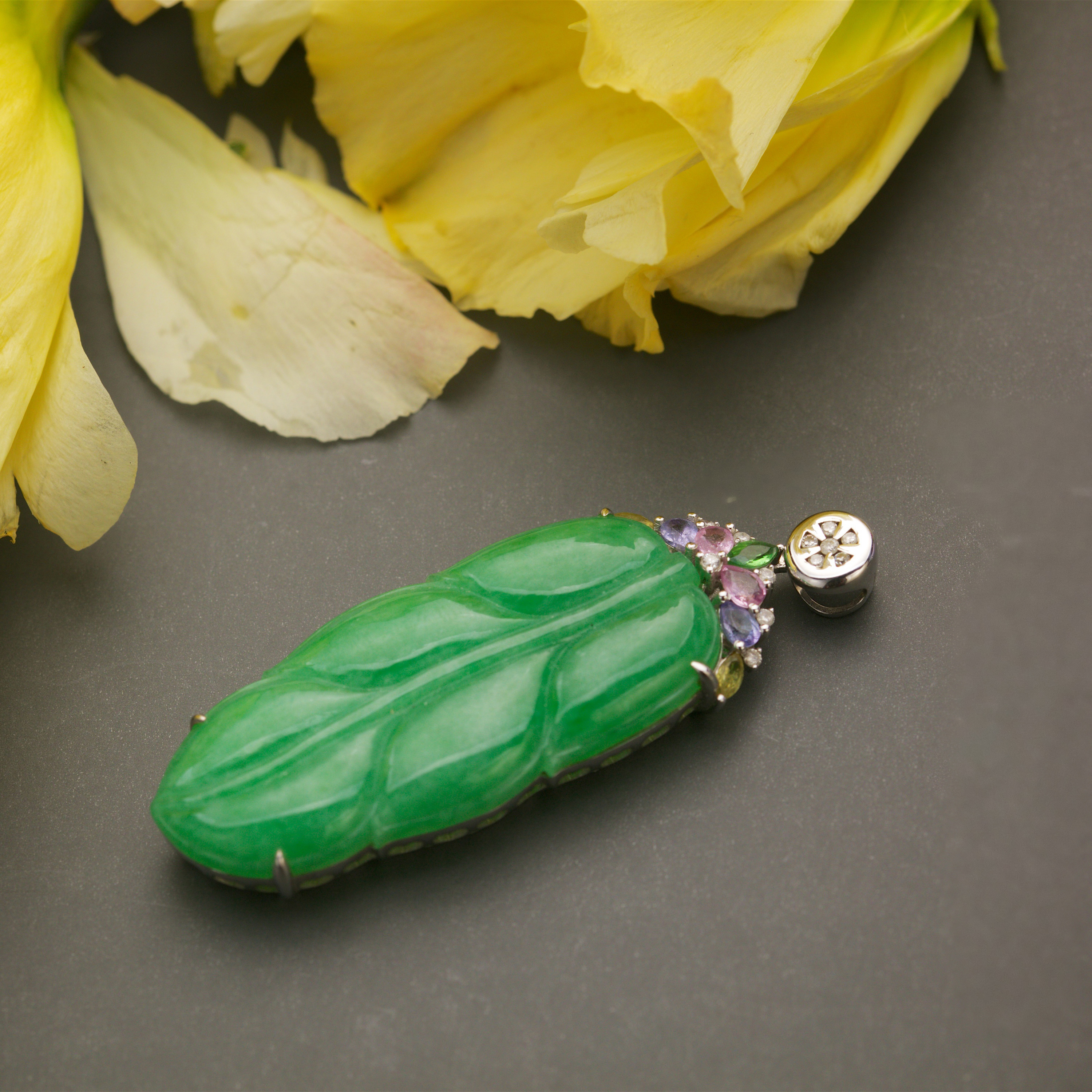 18K White Gold Leaf Pendant (PJA00550)