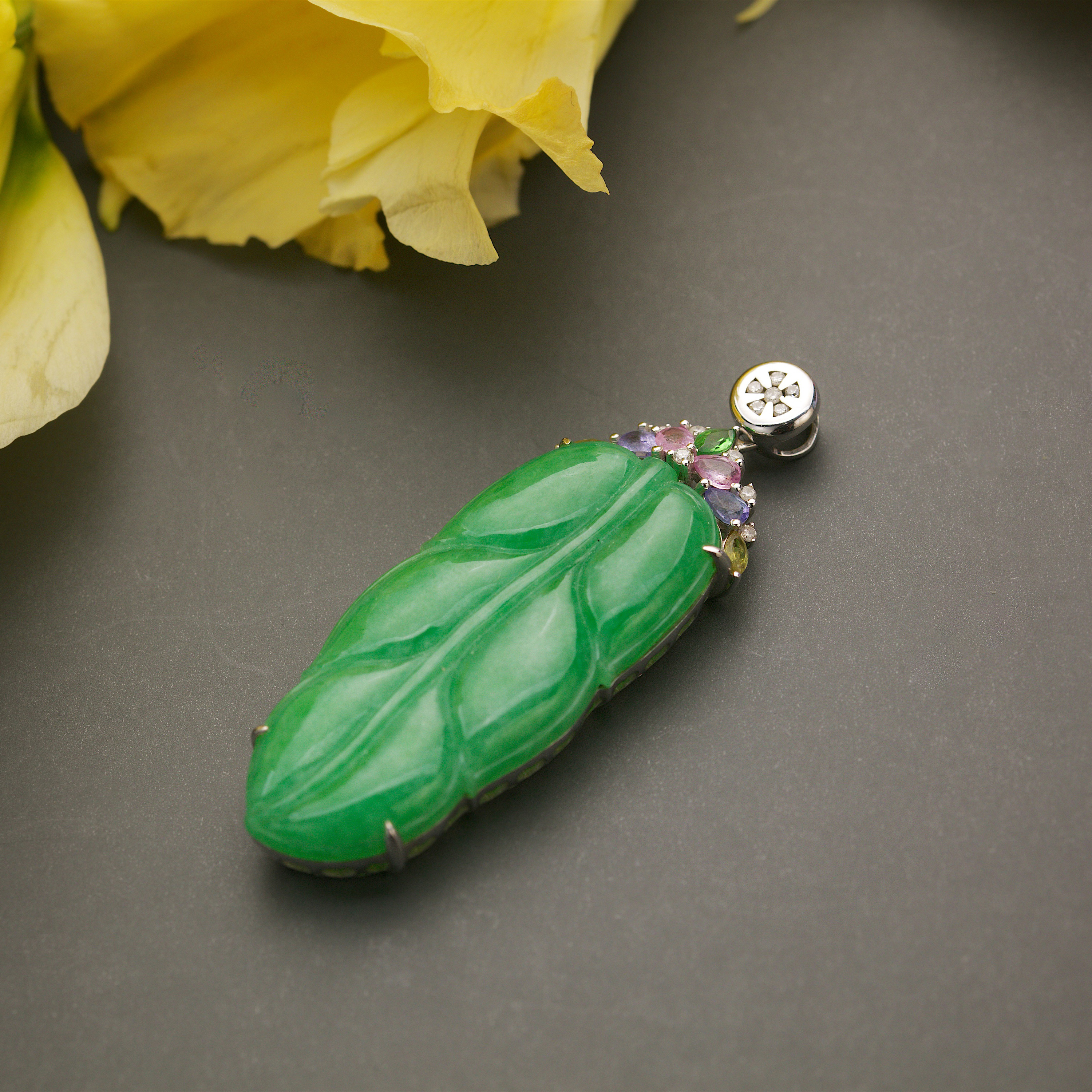 18K White Gold Leaf Pendant (PJA00550)