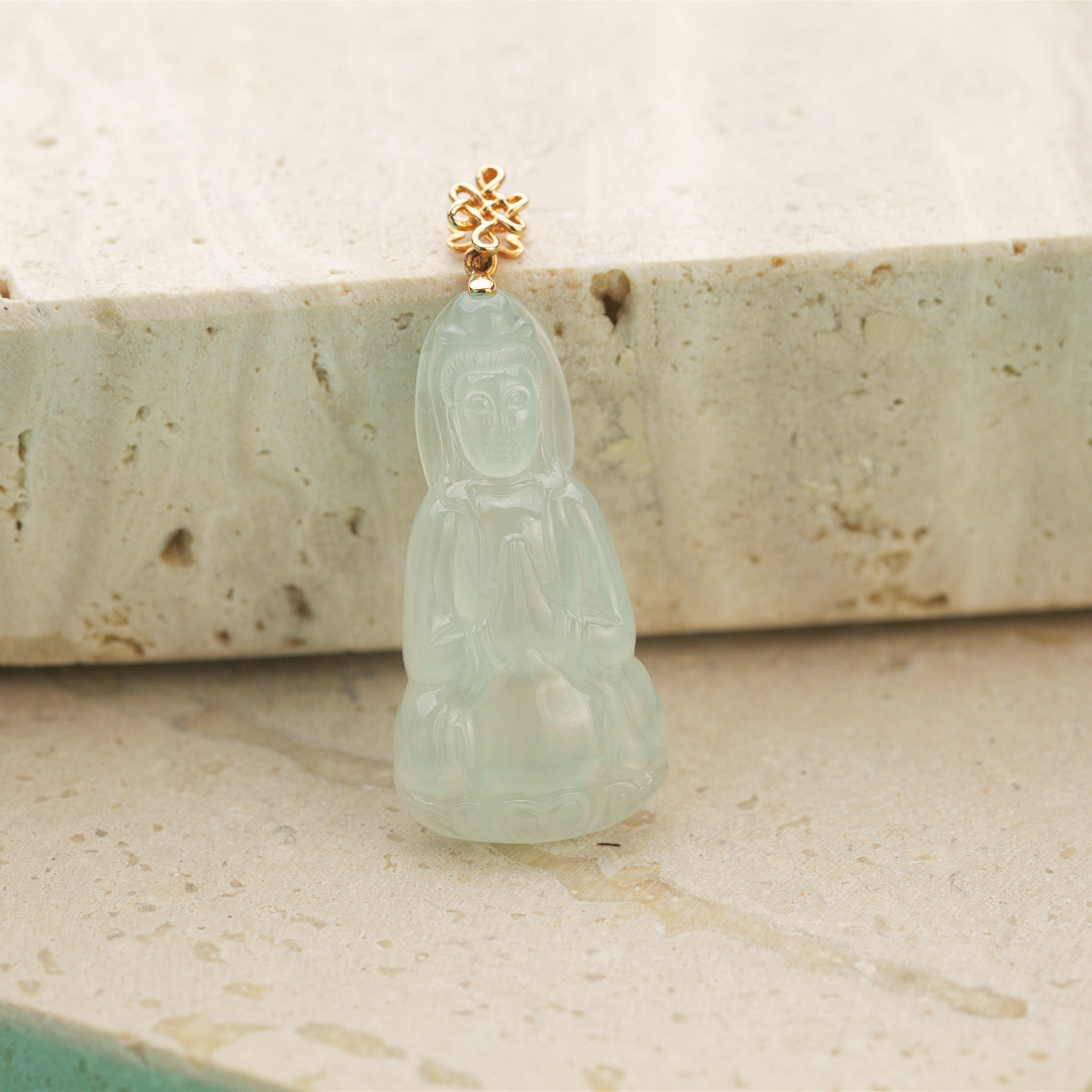 18K Rose Gold Guan Yin Jade Pendant (PJA00553)