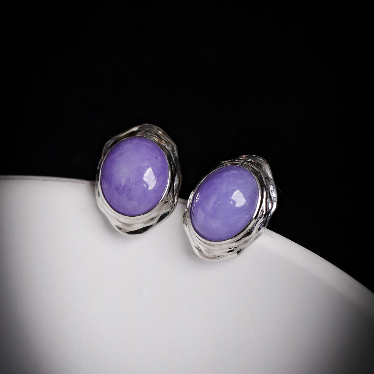 18K White Gold Lavender Cabochons Earrings (PJA01088)