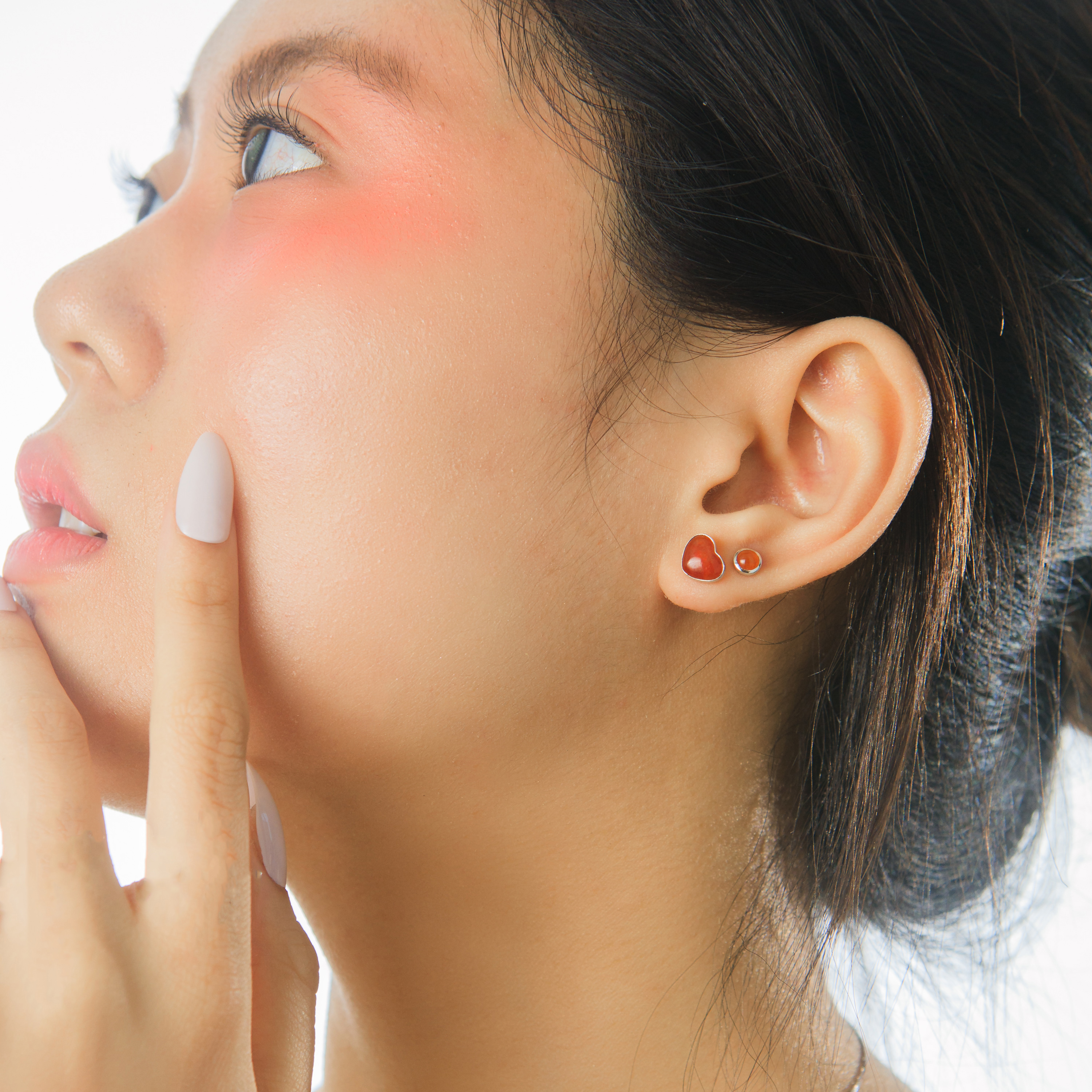 18K White Gold Orangey Jade Ear Studs (PJA00541)