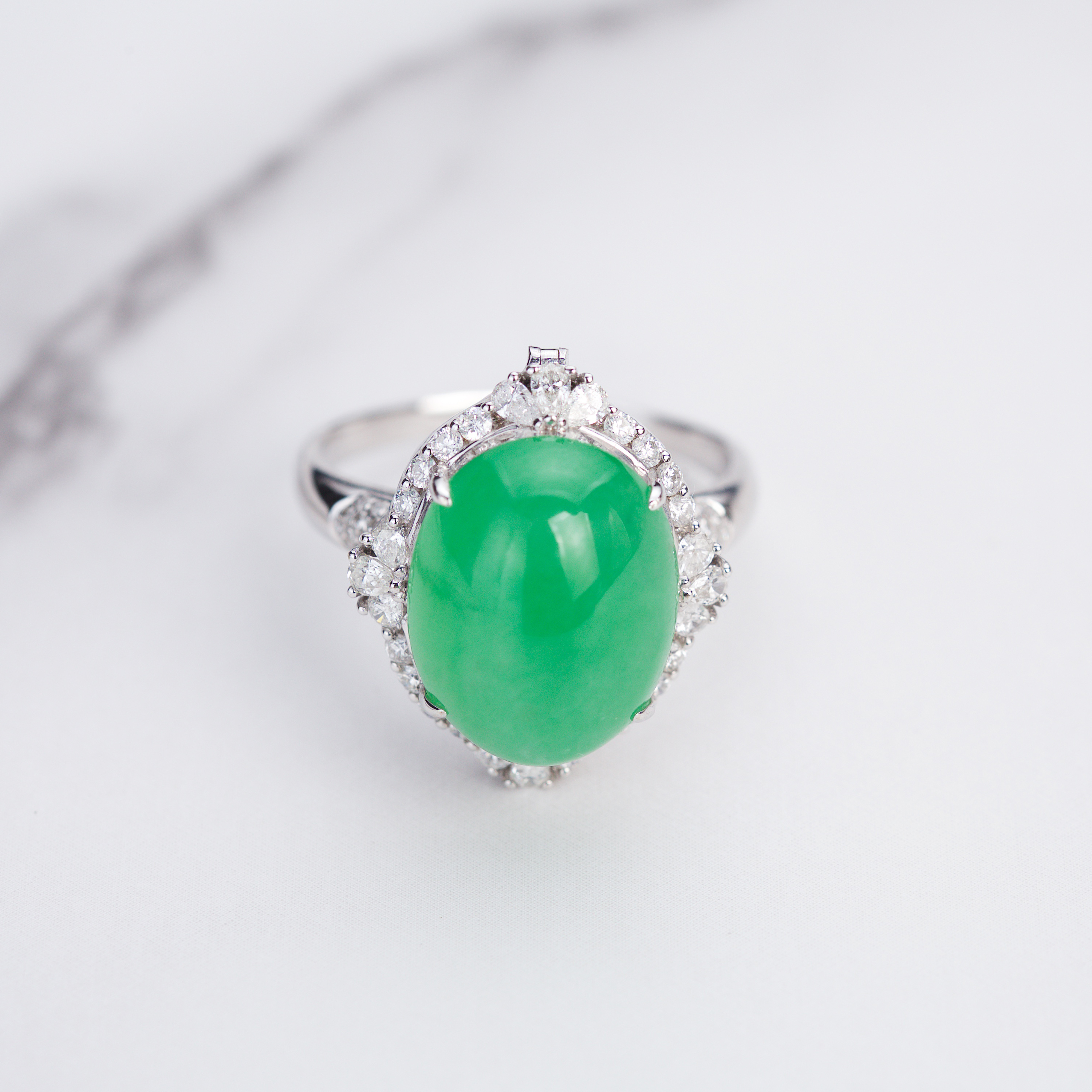 Vibrant Green Jadeite Ring (PJA00046)