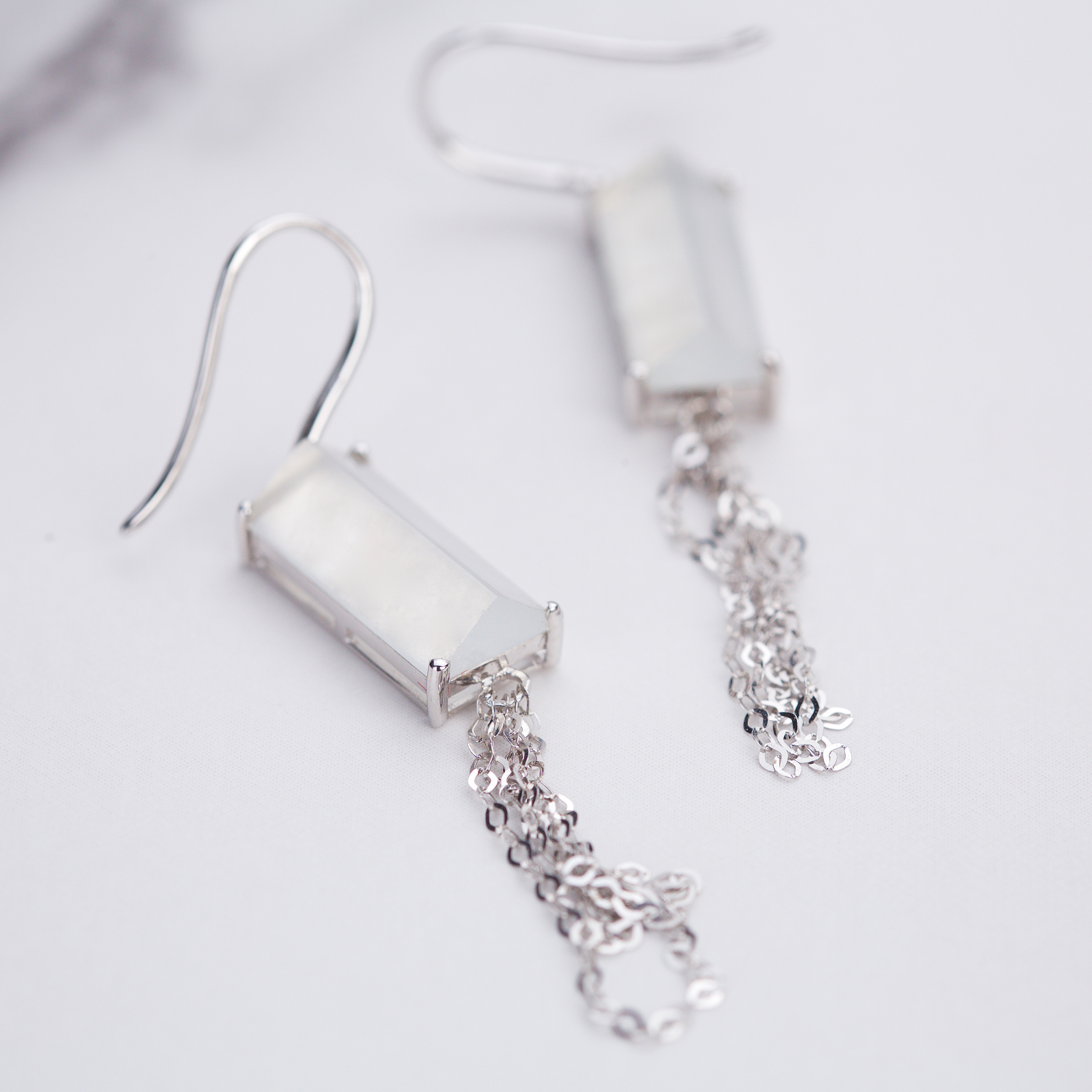18K White Gold Colorless Jade Earrings (PJA00028)