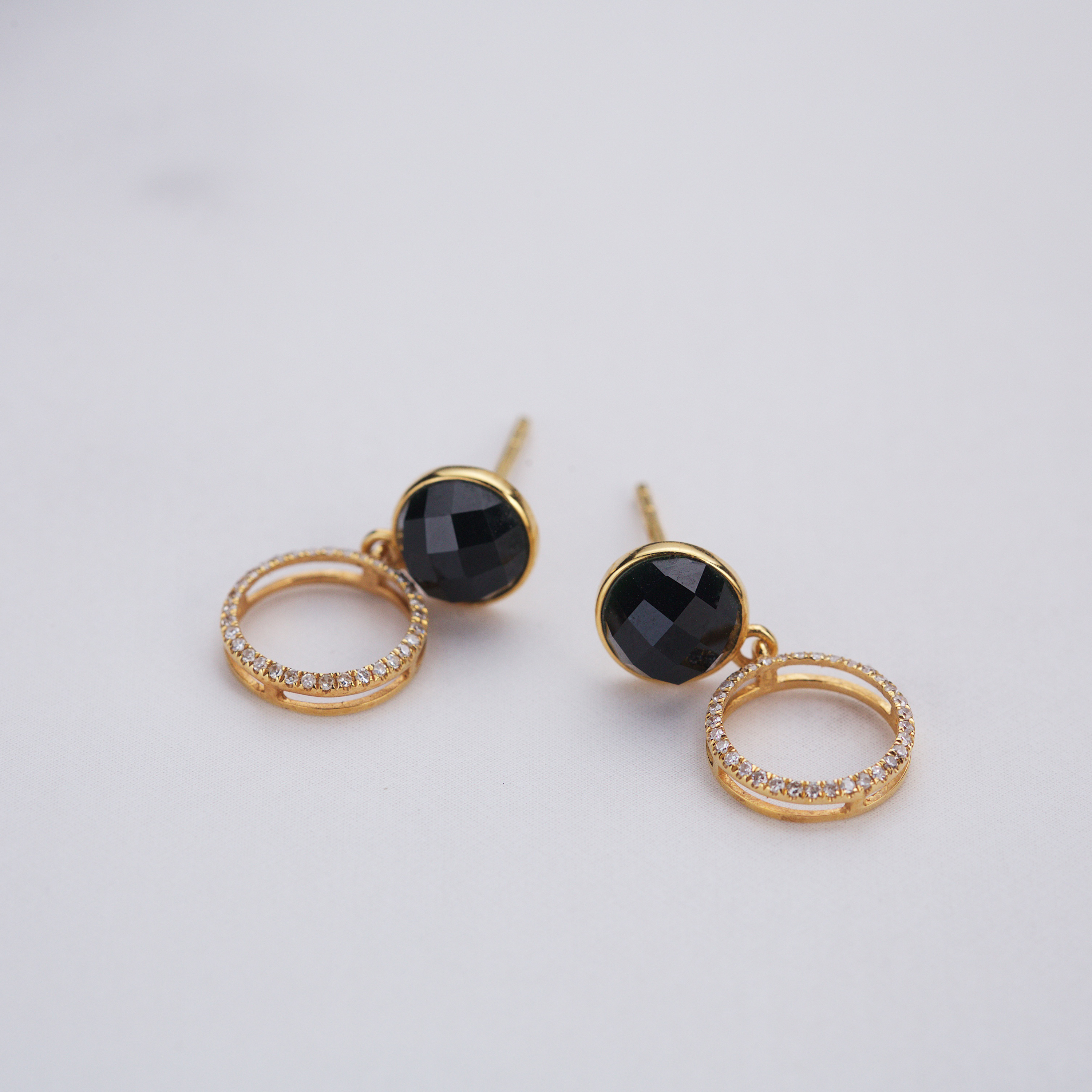 18K Yellow Gold Omphacite Jade Earrings (PJA00092)