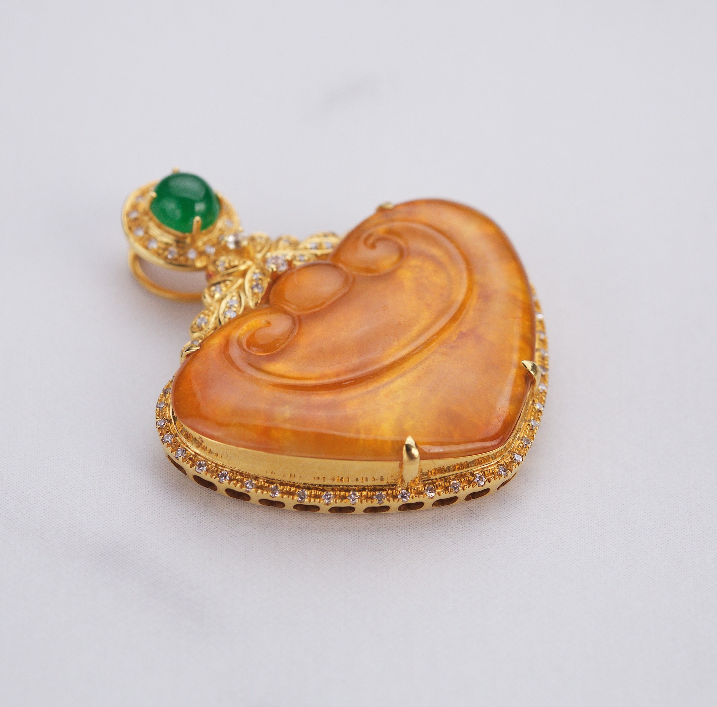 18K Yellow Gold Orange Ruyi Pendant (PJA00027)