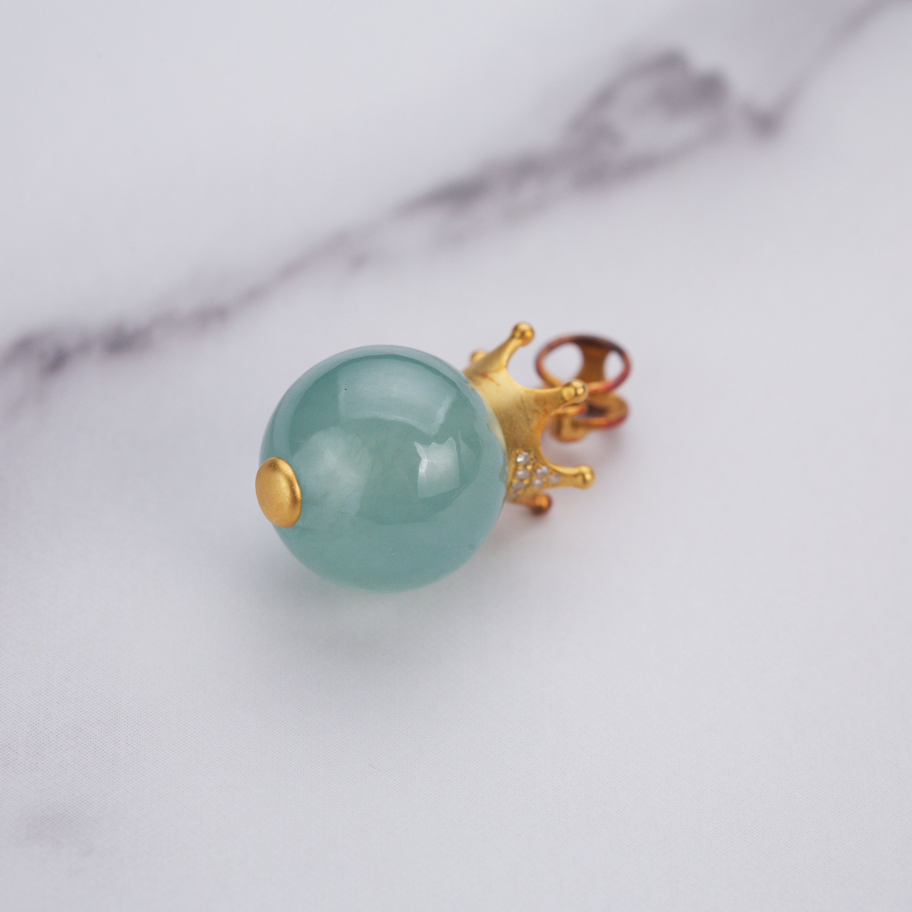 18K Yellow Gold Bluish Bead Ball Jade Pendant (PJA00041)