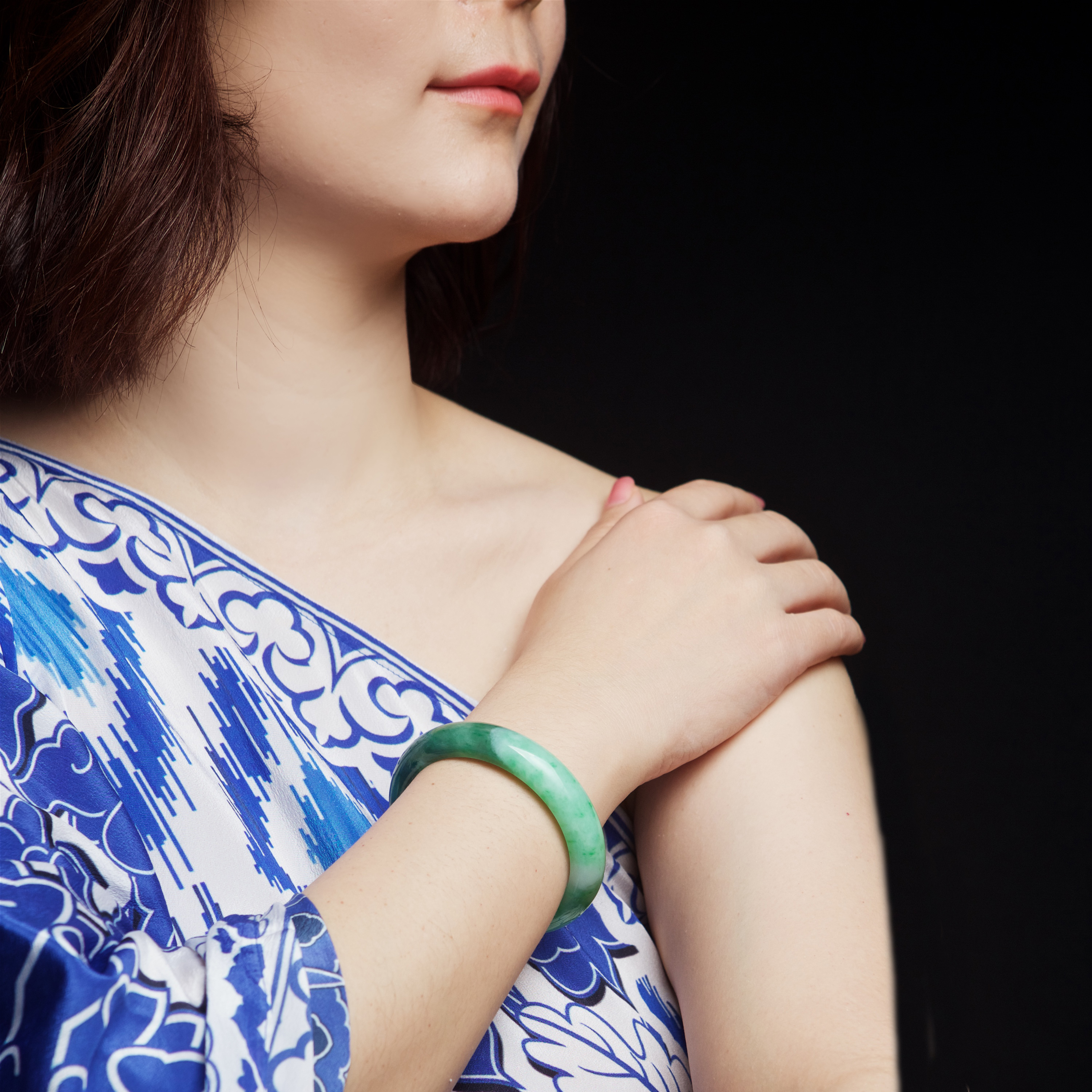 Green Jadeite Bangle (PJA00070)