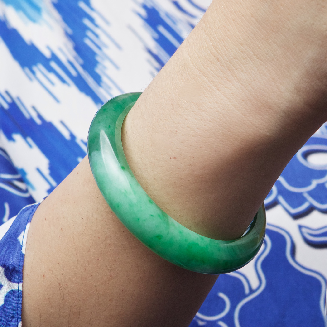 Green Jadeite Bangle (PJA00070)