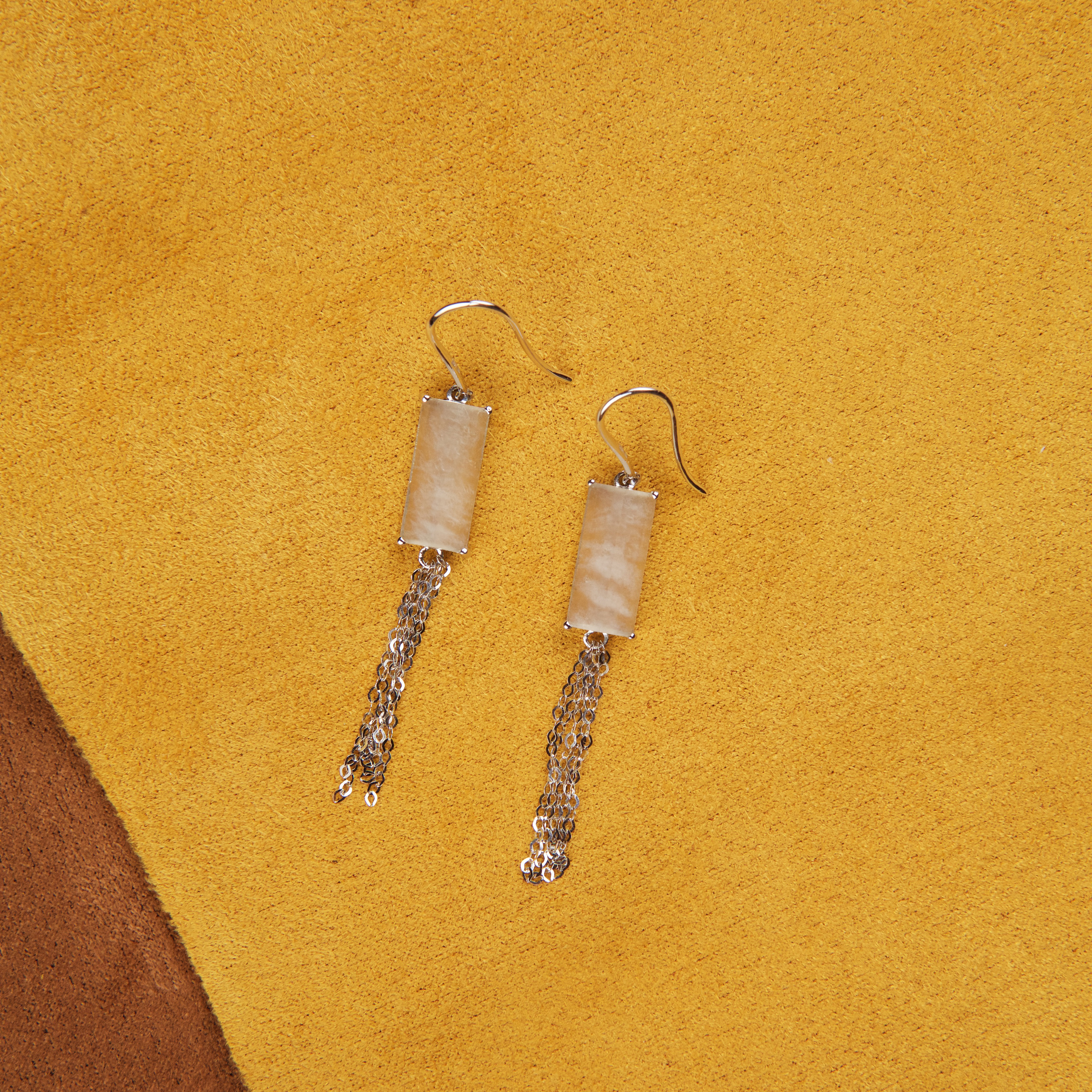 18K White Gold Colorless Jade Earrings (PJA00028)