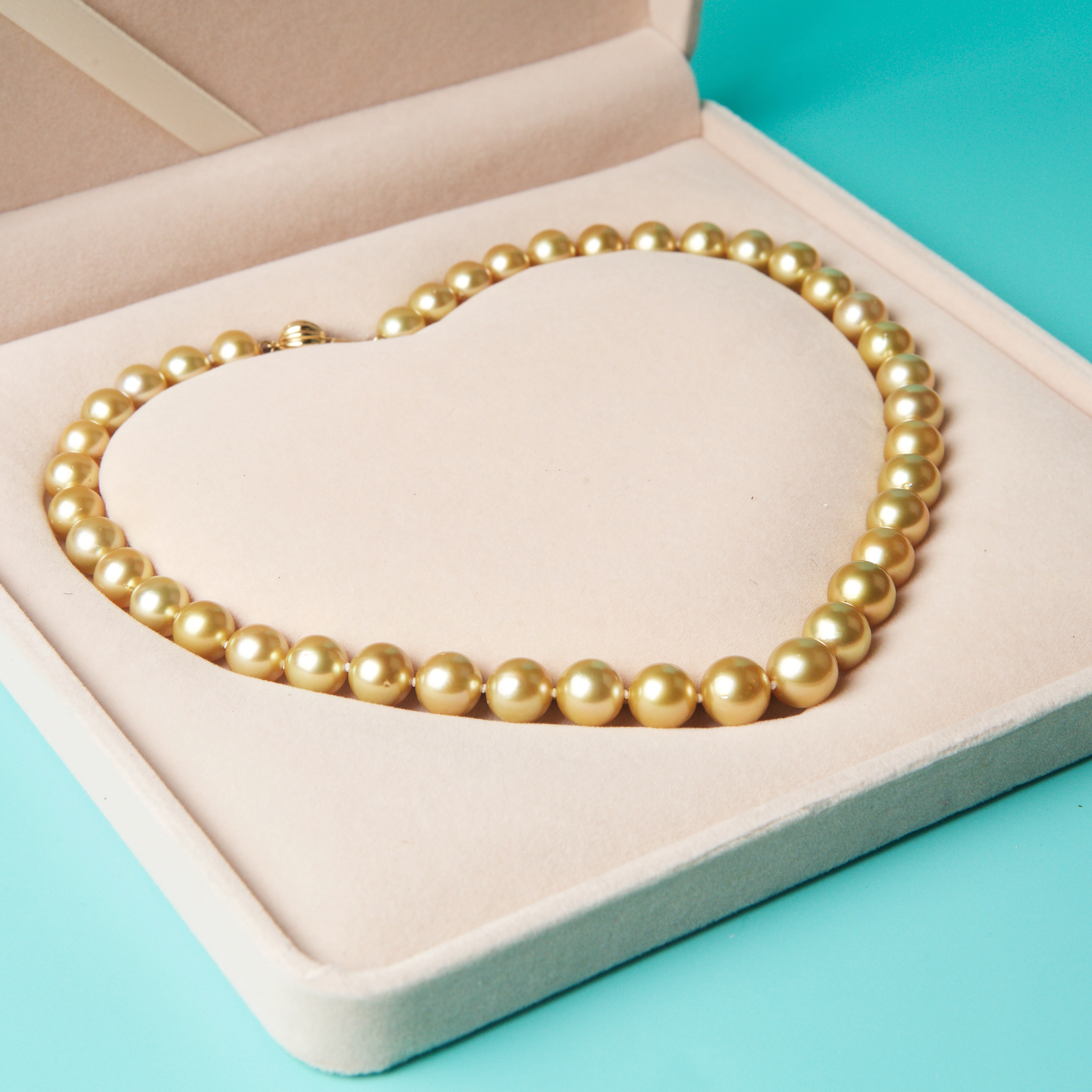 Natural Golden South Sea Pearl Necklace (PPE00017)